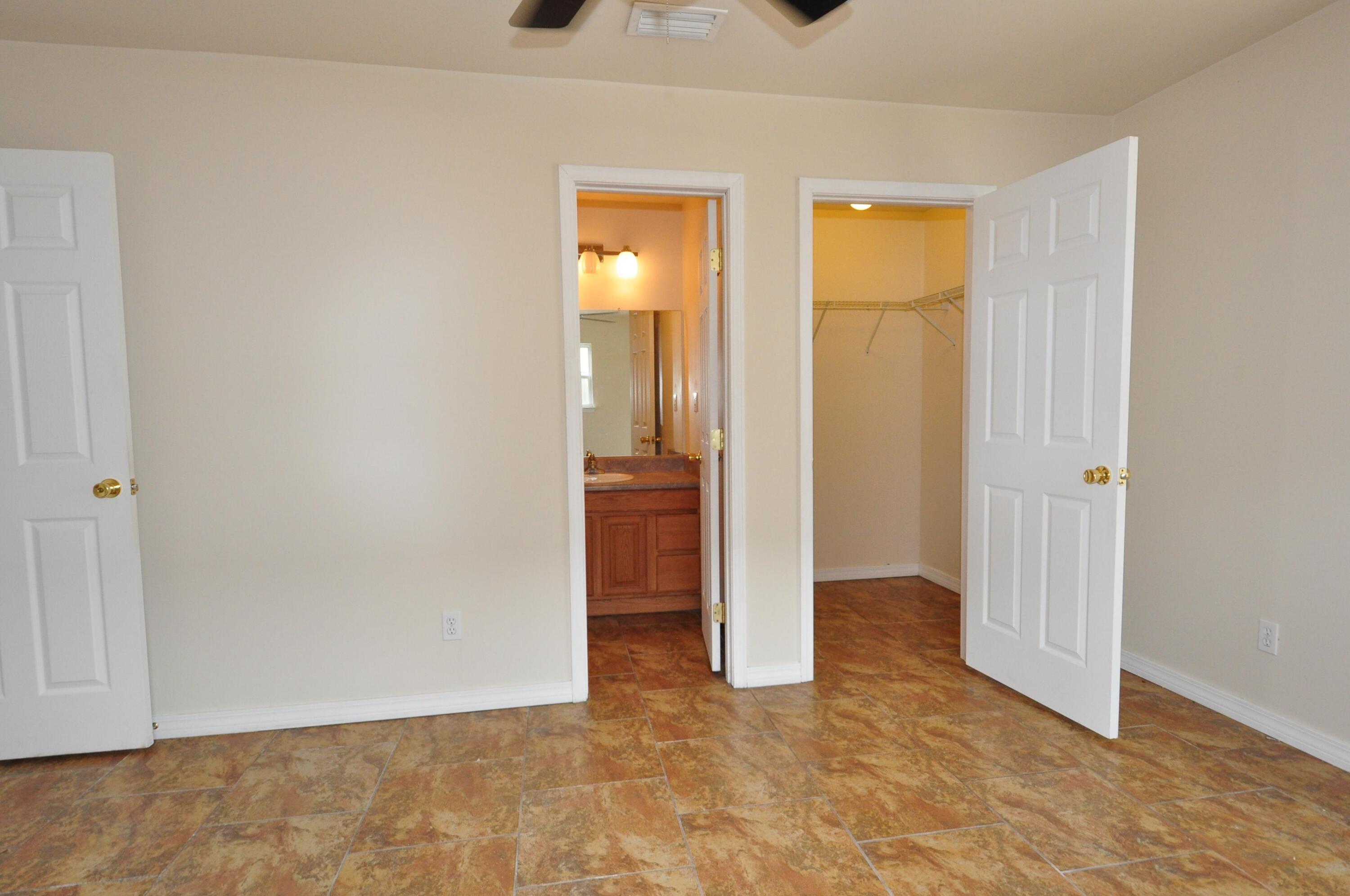 HOLIDAY BEACH UNIT 08 - Residential