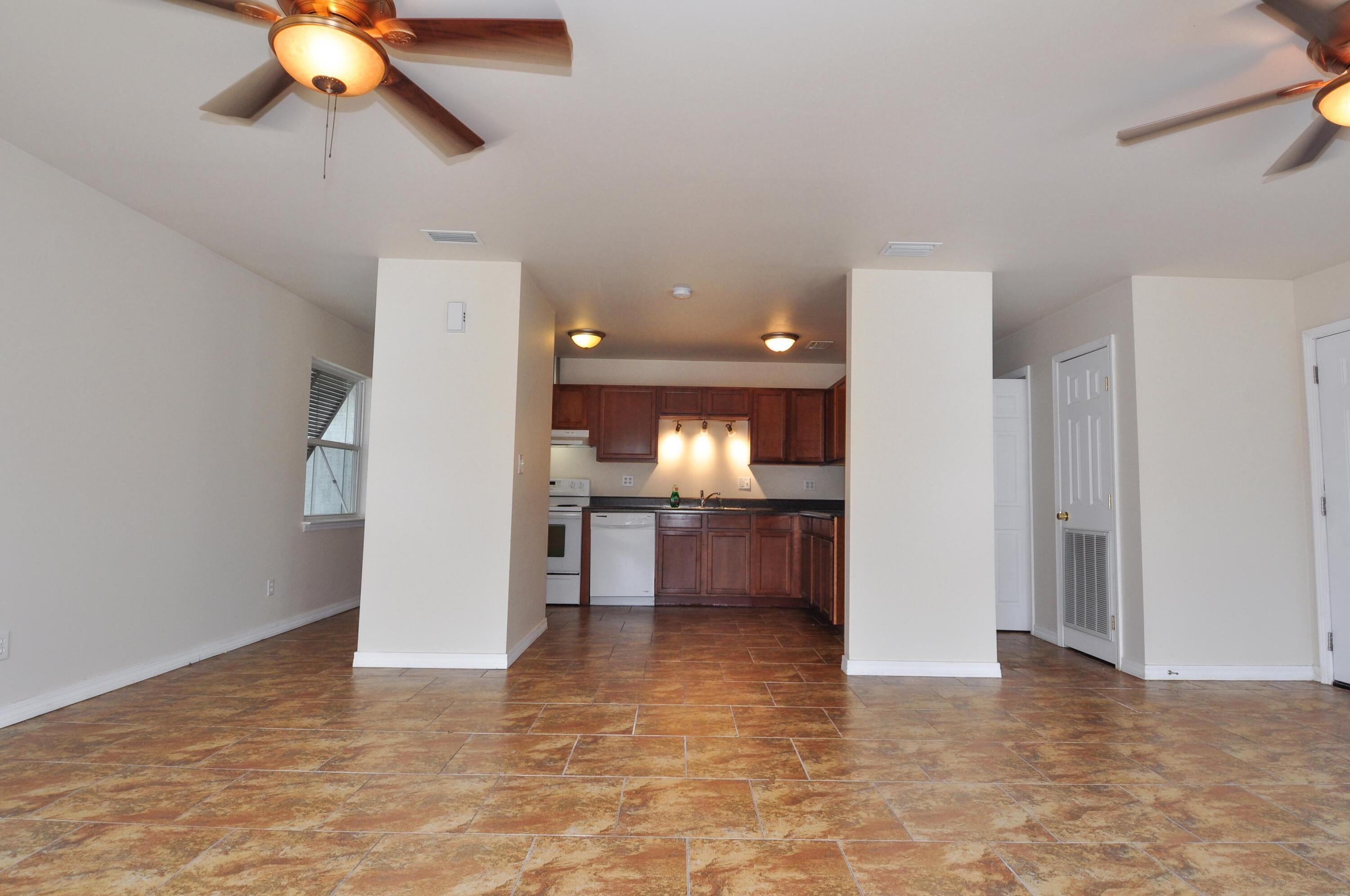 HOLIDAY BEACH UNIT 08 - Residential