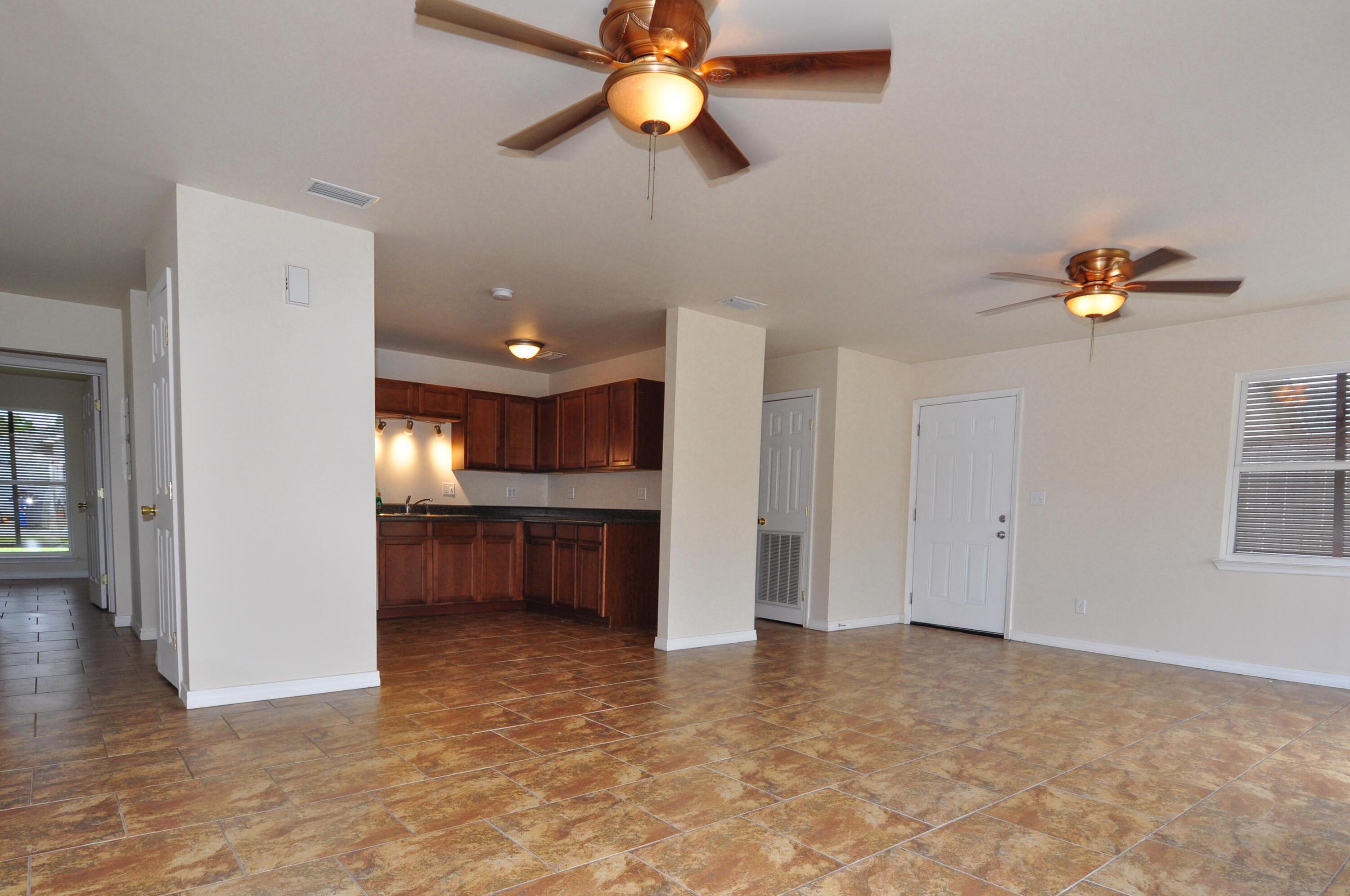 HOLIDAY BEACH UNIT 08 - Residential