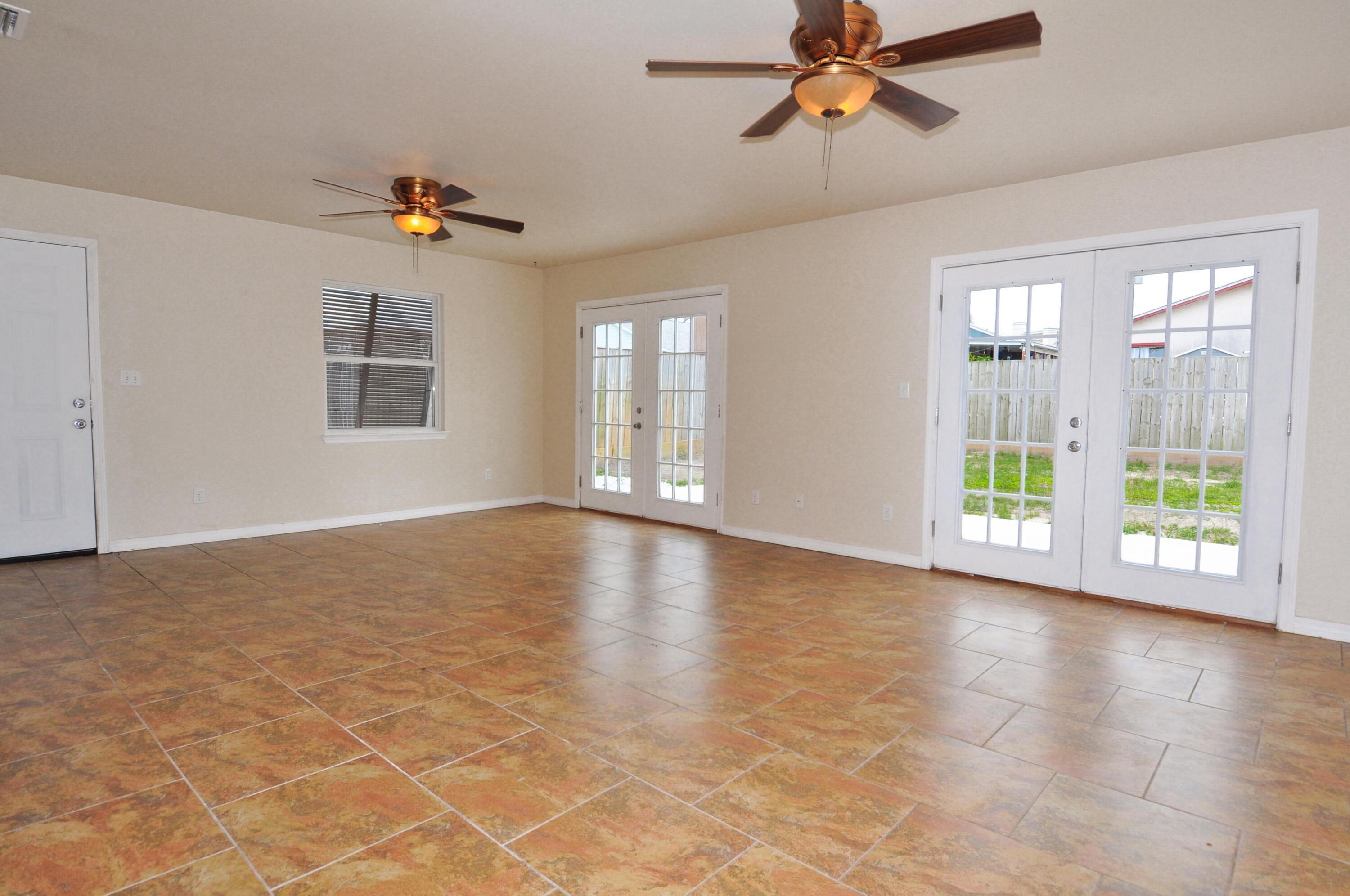 HOLIDAY BEACH UNIT 08 - Residential