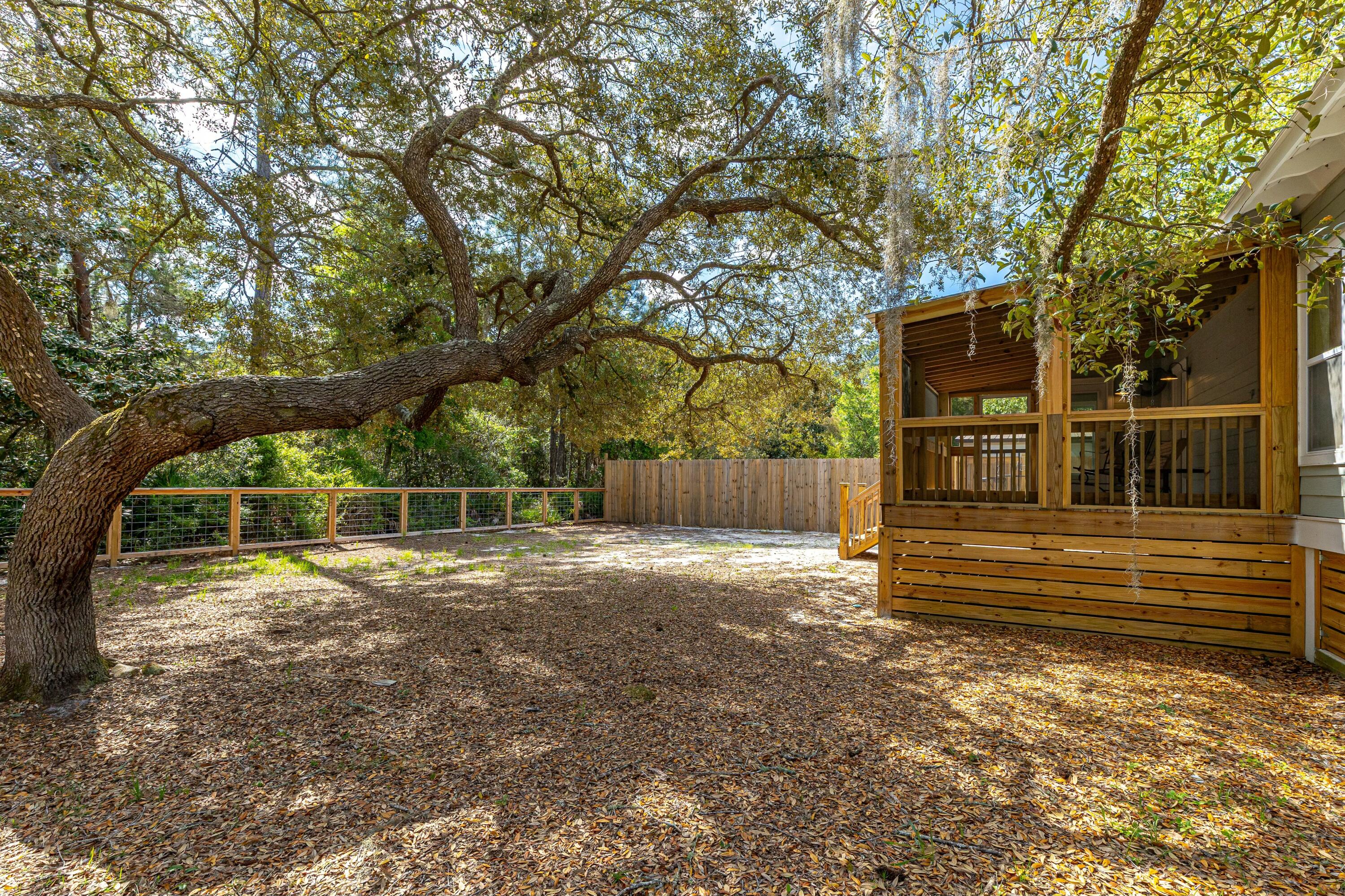 TURQUOISE BEACH 2ND ADDN - Residential