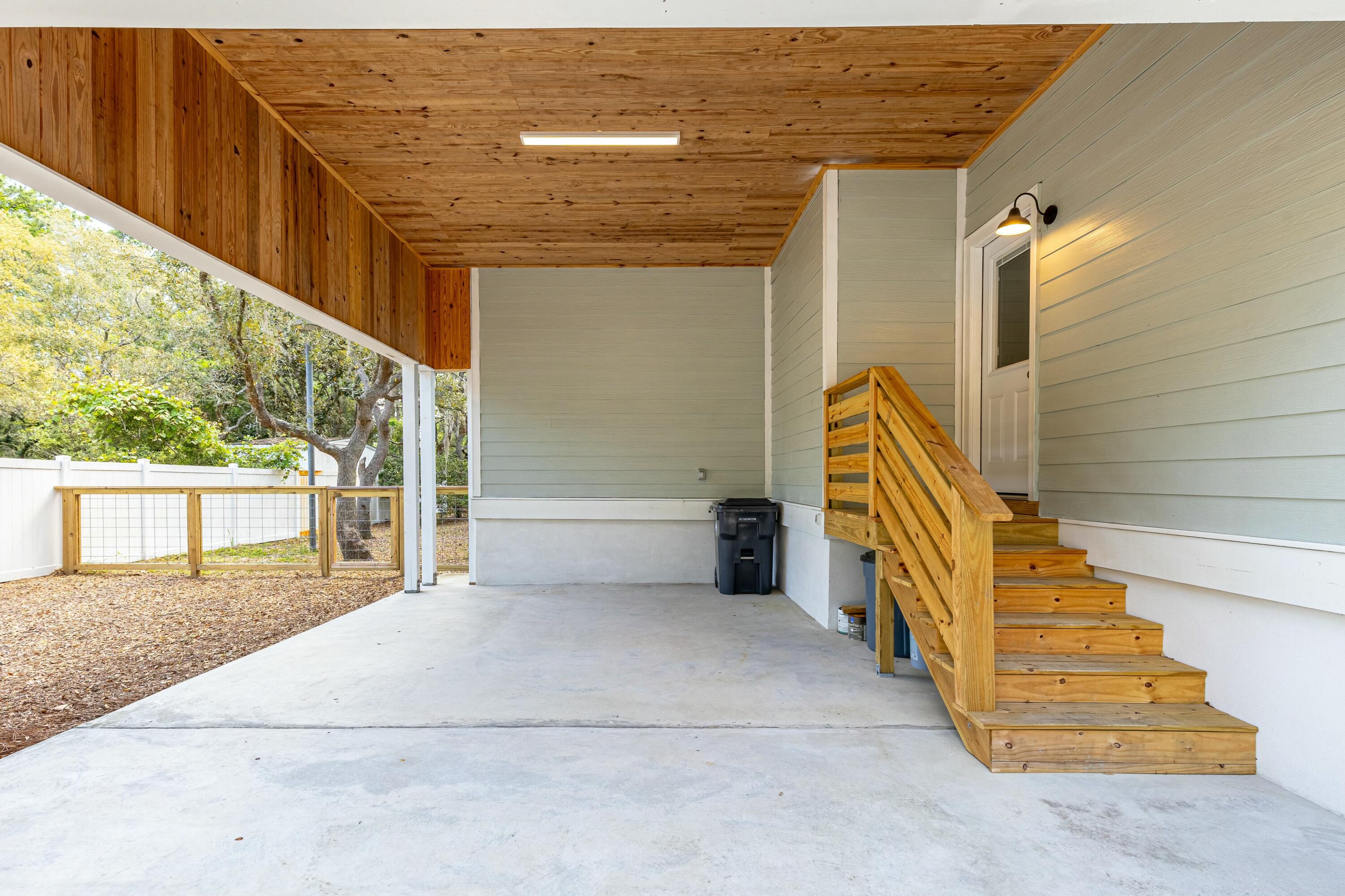 TURQUOISE BEACH 2ND ADDN - Residential