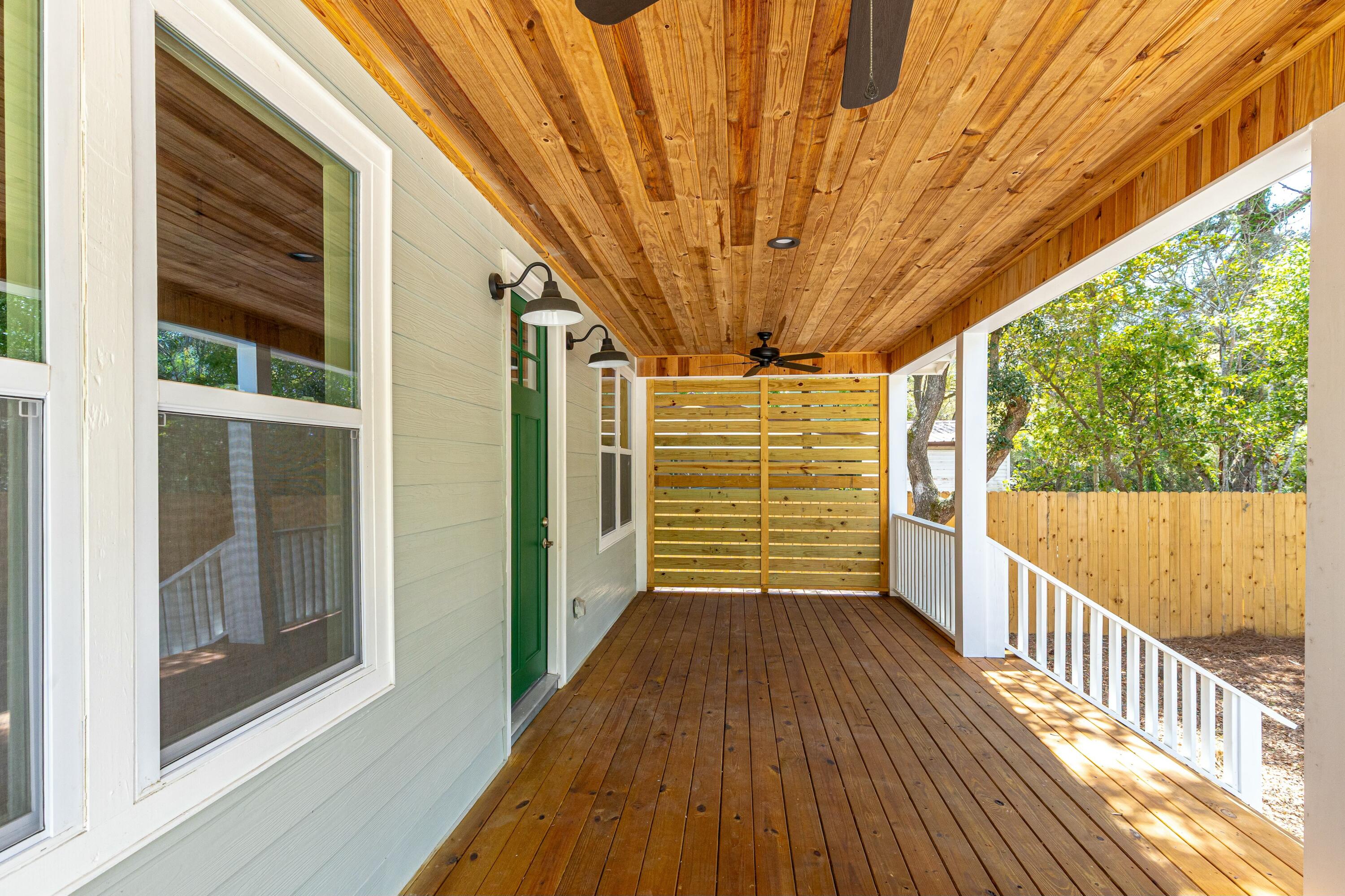 TURQUOISE BEACH 2ND ADDN - Residential