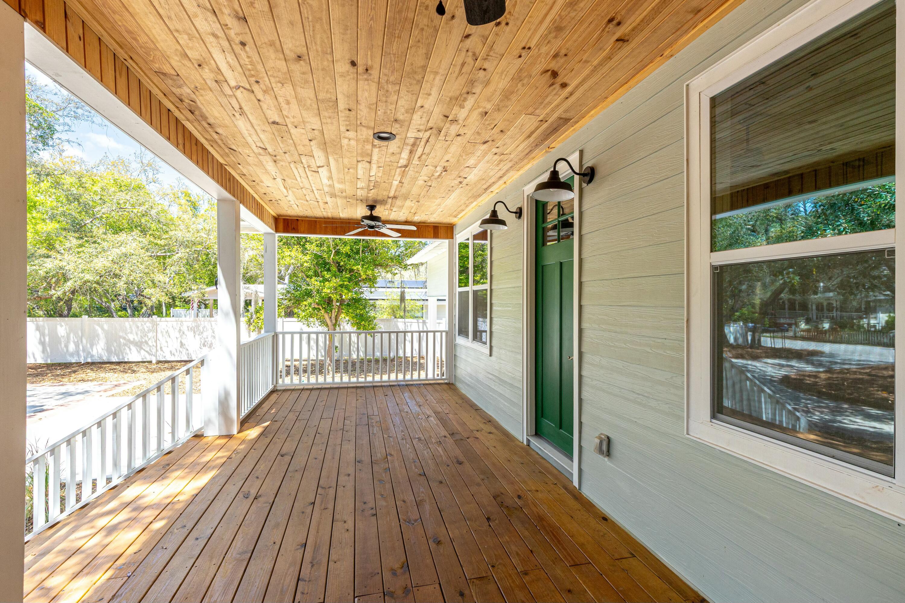 TURQUOISE BEACH 2ND ADDN - Residential