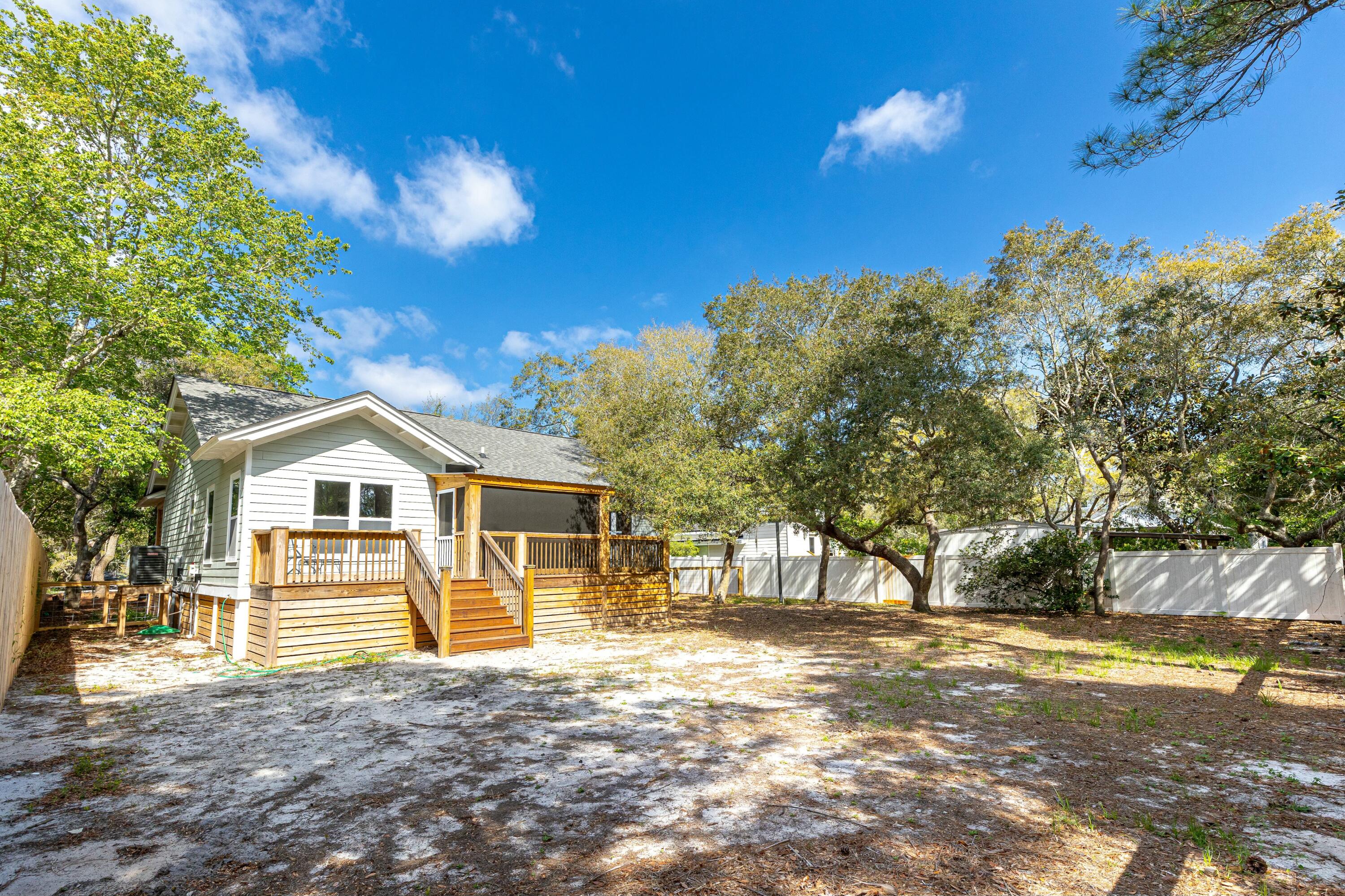 TURQUOISE BEACH 2ND ADDN - Residential