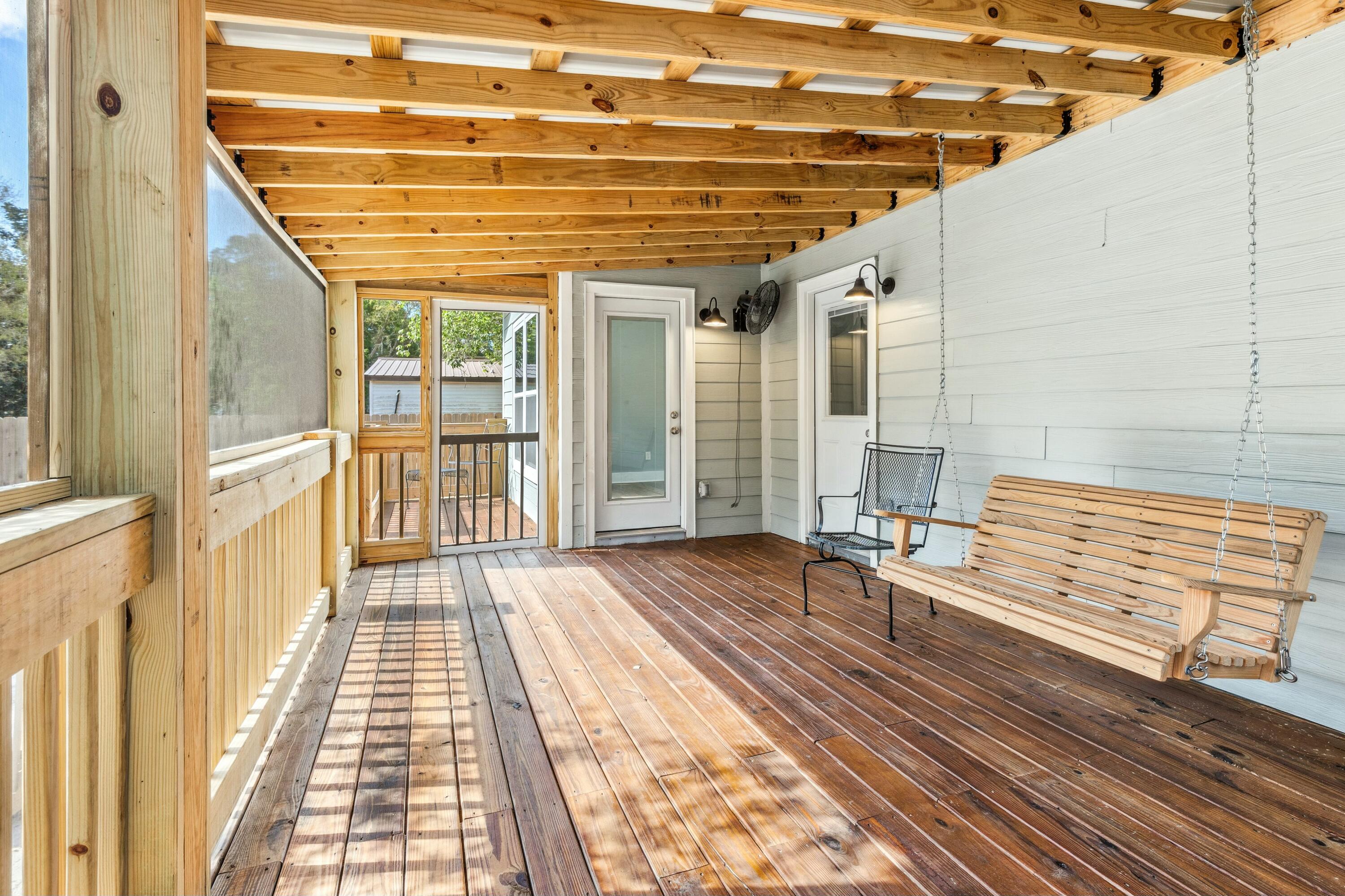 TURQUOISE BEACH 2ND ADDN - Residential