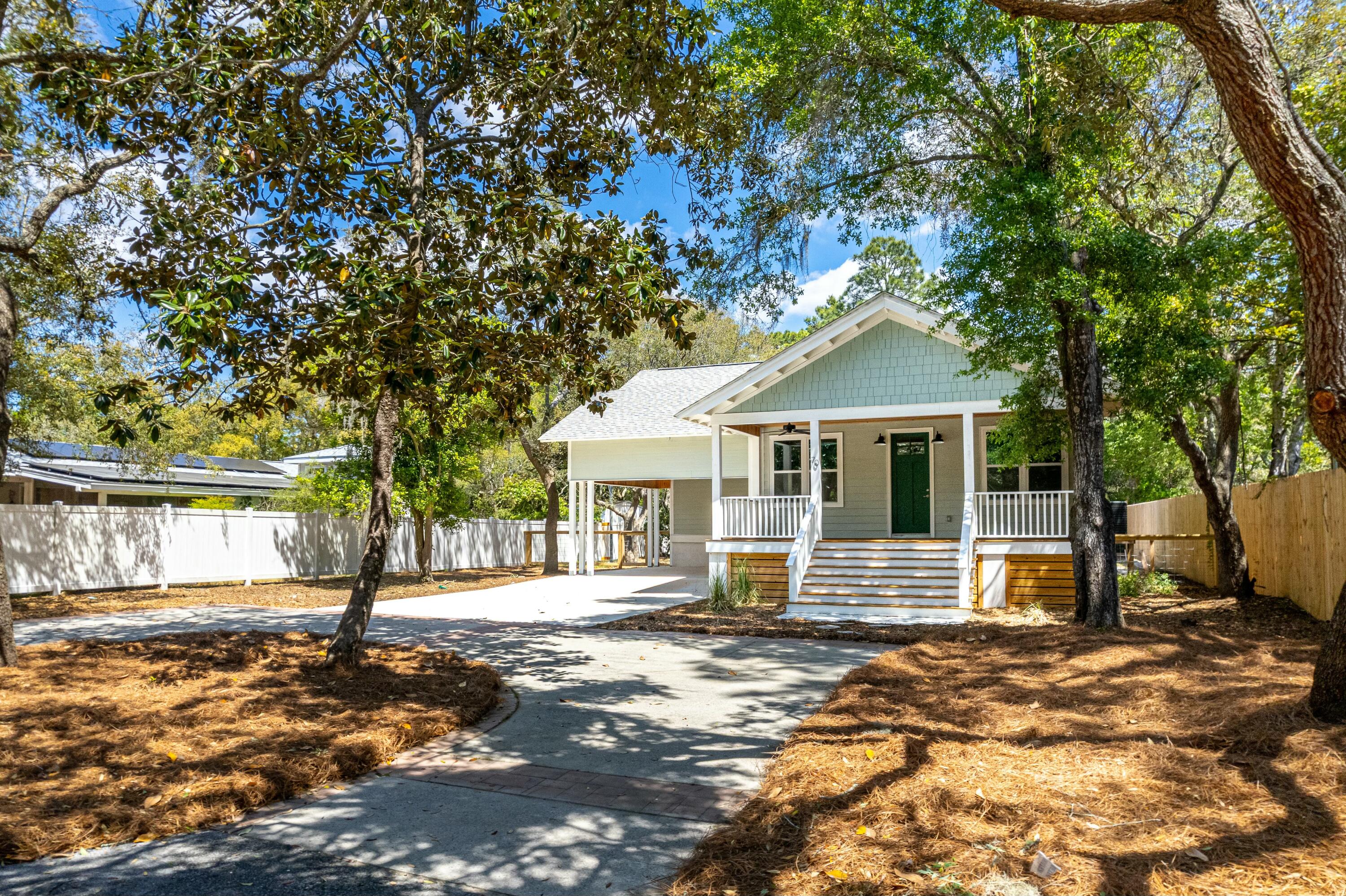 TURQUOISE BEACH 2ND ADDN - Residential