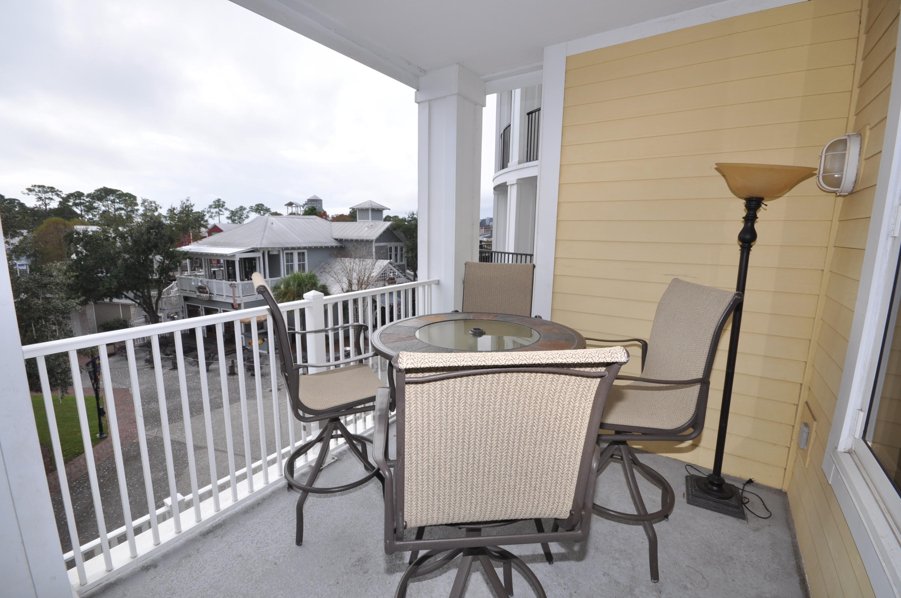 OBSERVATION POINT - Residential