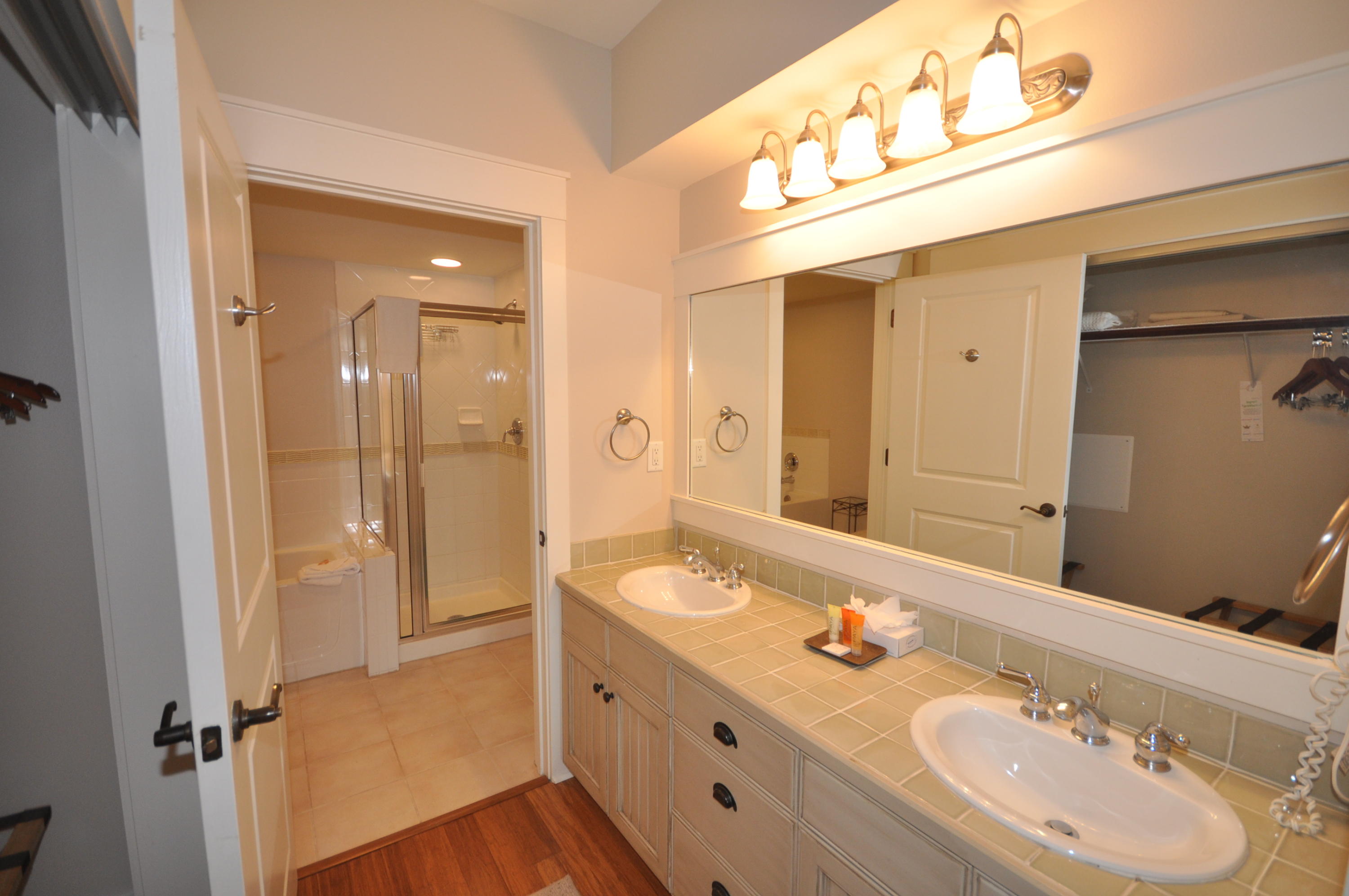 OBSERVATION POINT - Residential