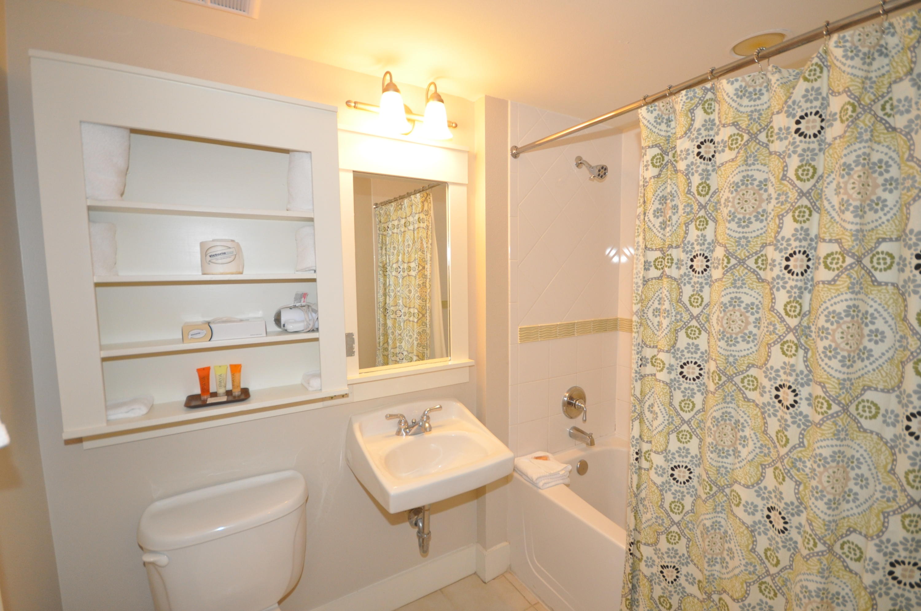 OBSERVATION POINT - Residential