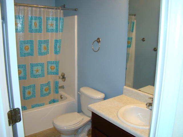 HAMPTON RIDGE ESTATES - Residential Lease