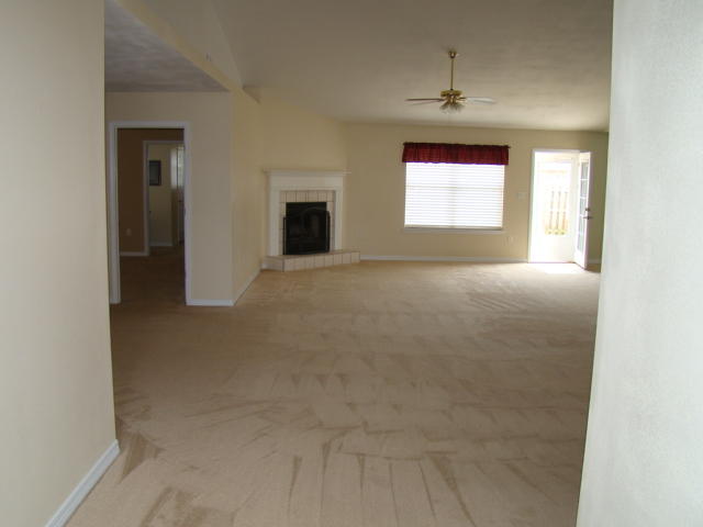 HAMPTON RIDGE ESTATES - Residential Lease