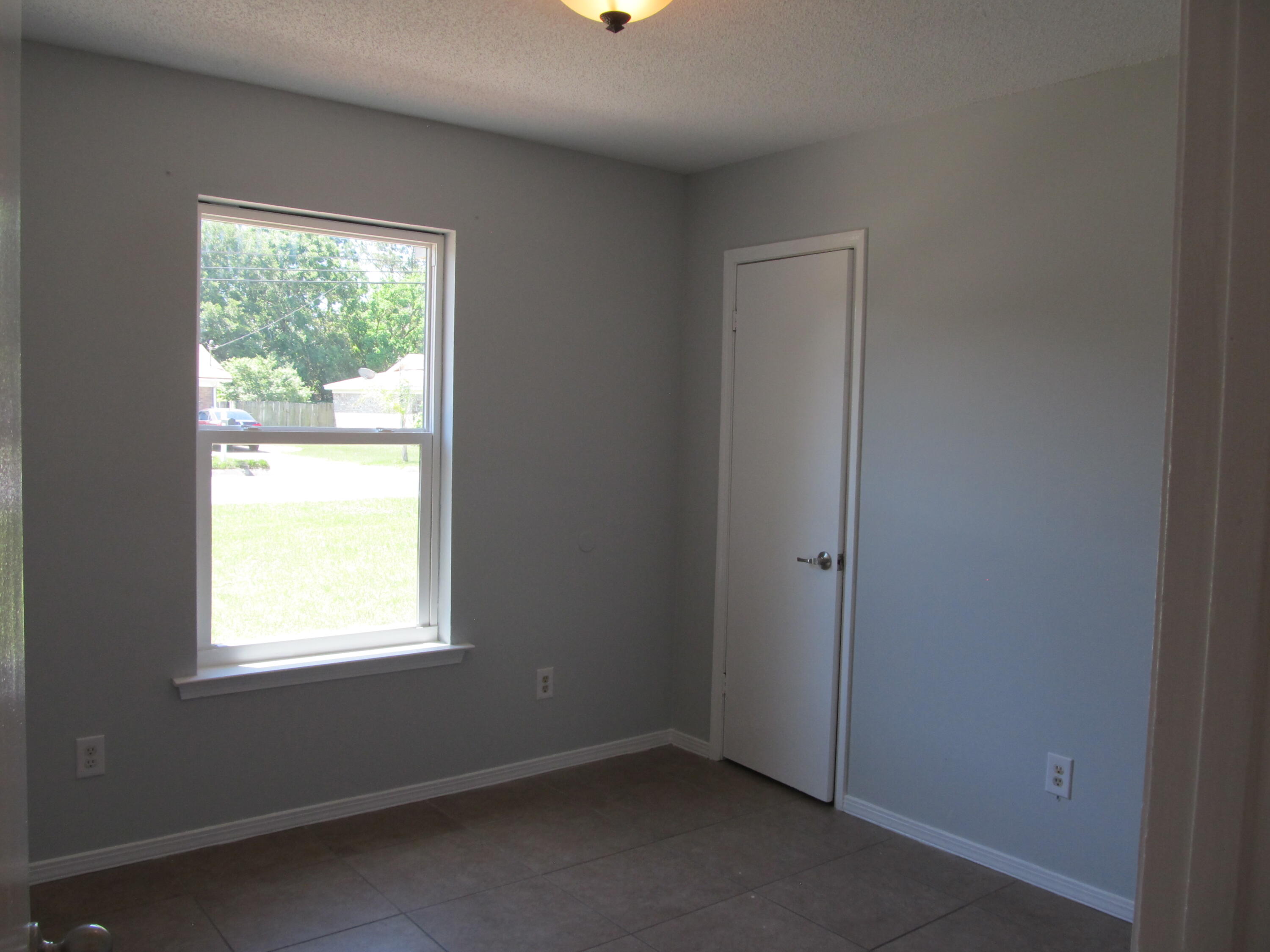 WOODRIDGE MANOR UNIT 1 - Residential