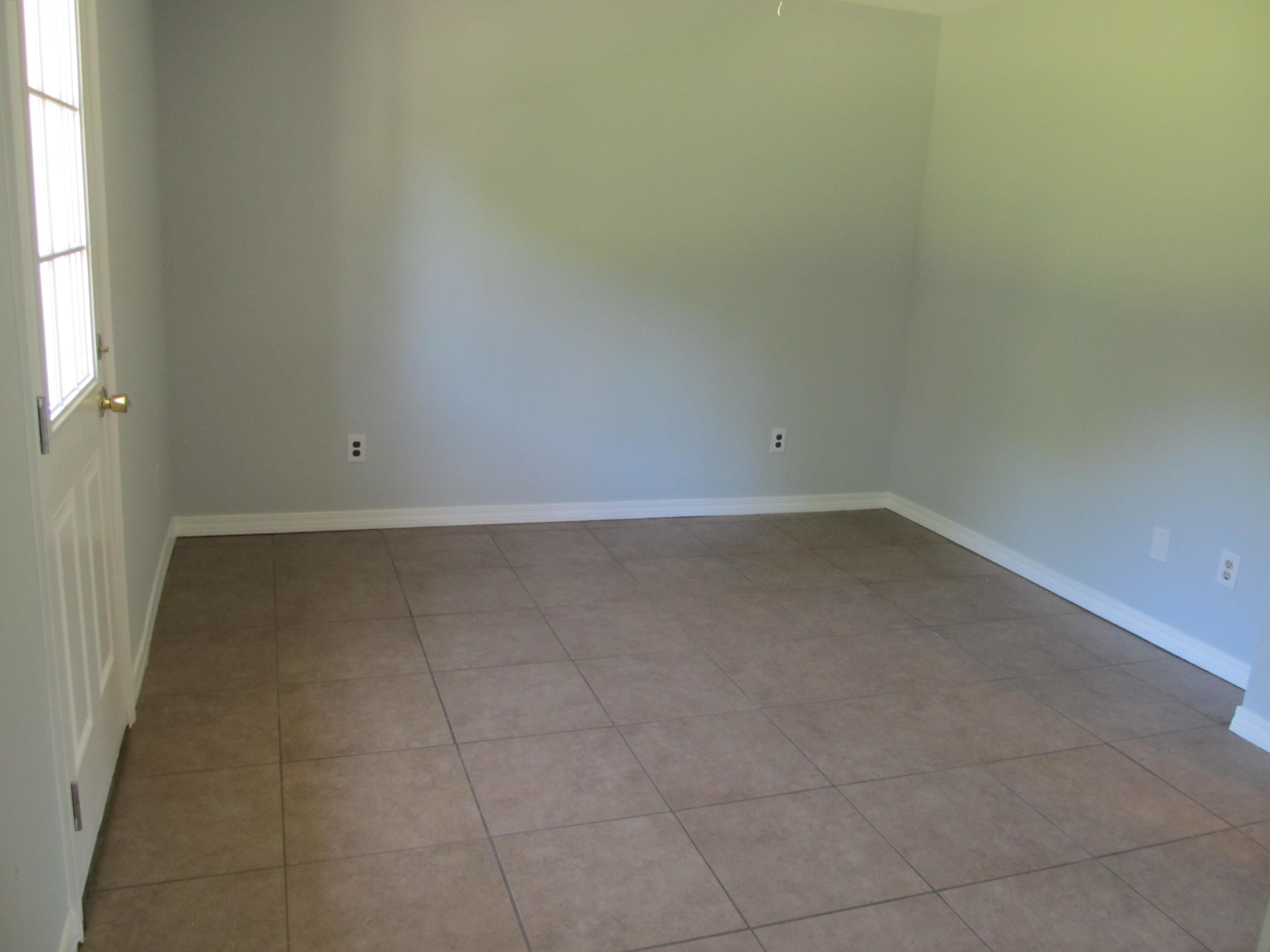 WOODRIDGE MANOR UNIT 1 - Residential