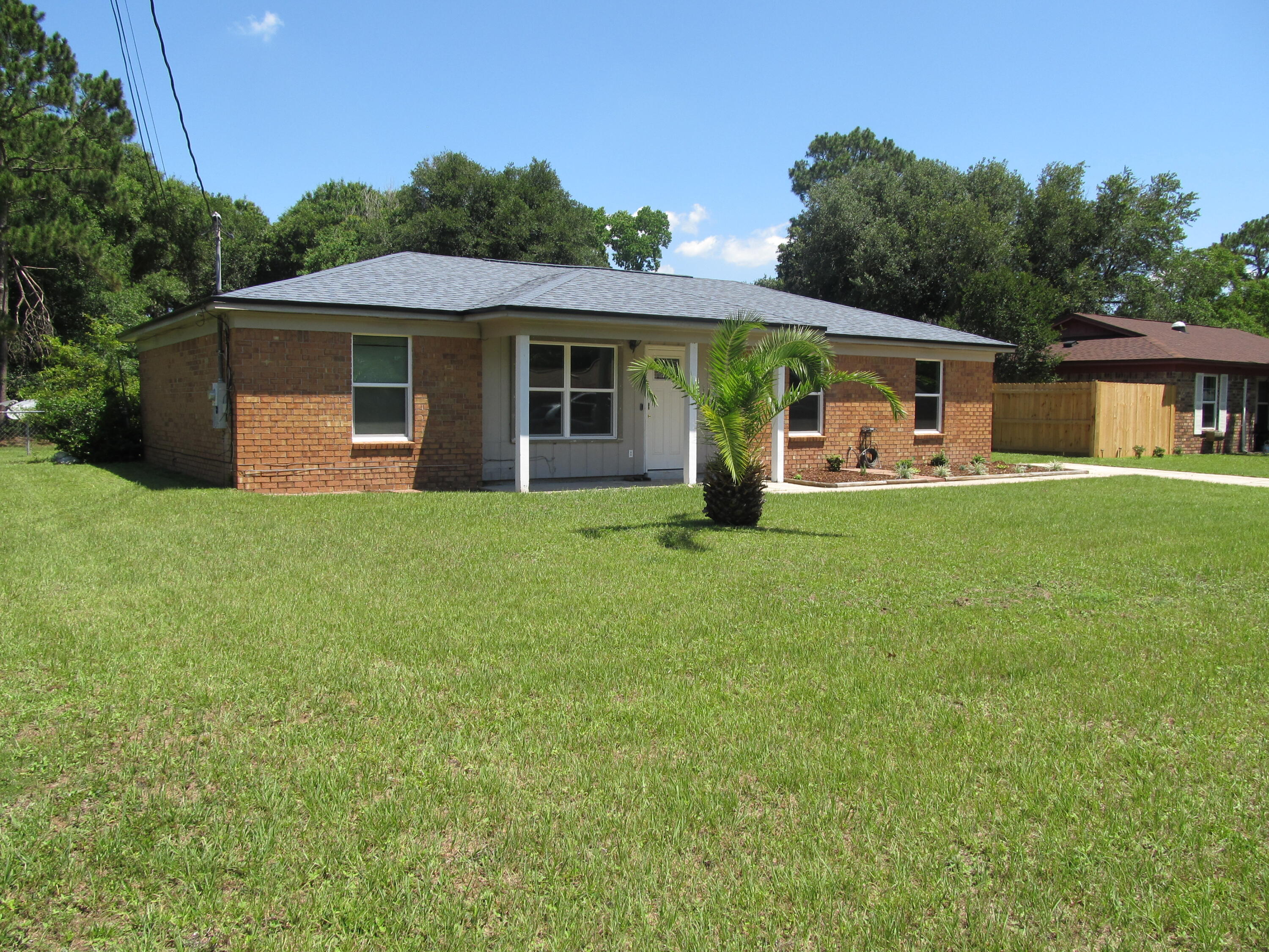 WOODRIDGE MANOR UNIT 1 - Residential