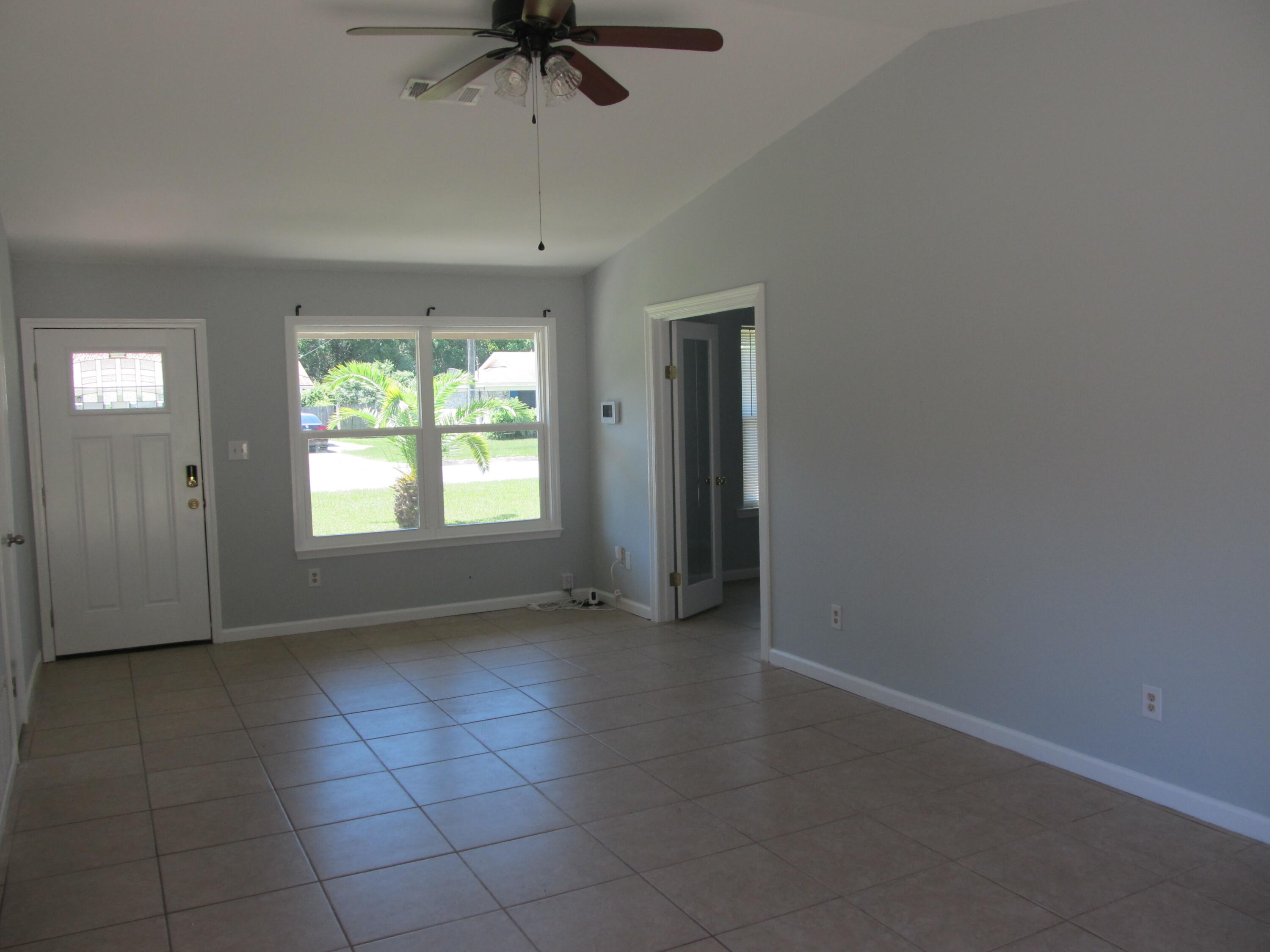 WOODRIDGE MANOR UNIT 1 - Residential