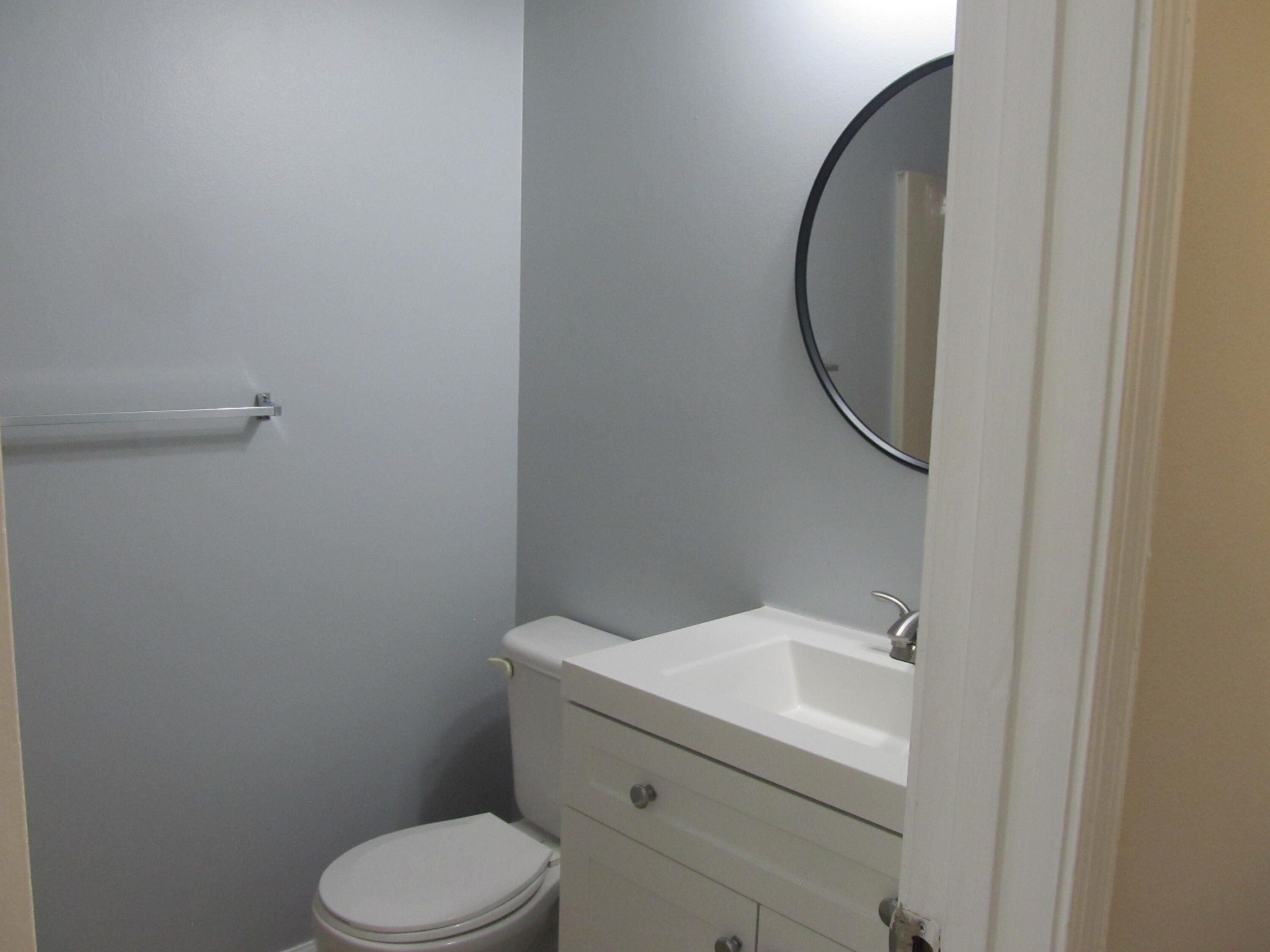 WOODRIDGE MANOR UNIT 1 - Residential