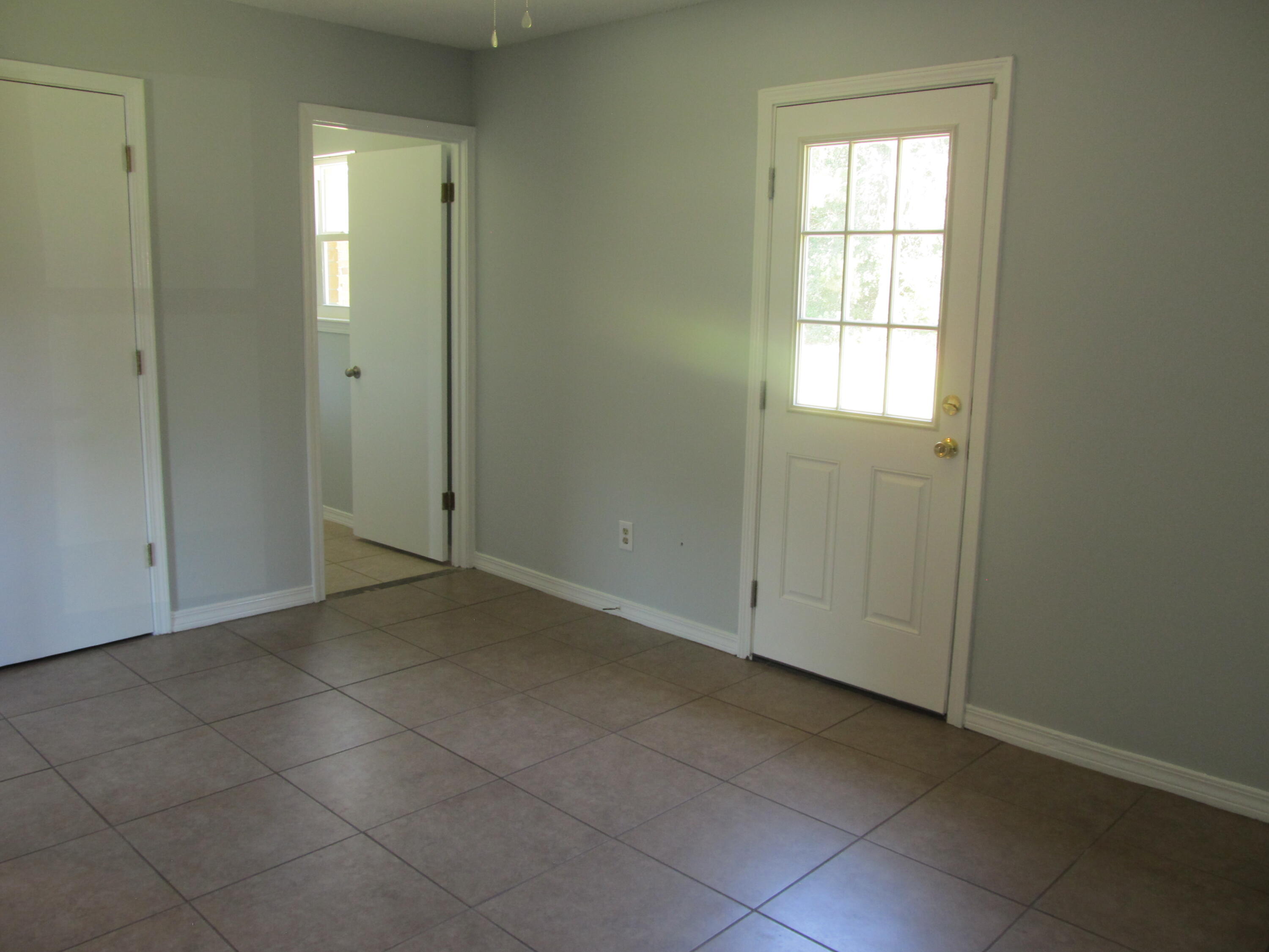 WOODRIDGE MANOR UNIT 1 - Residential