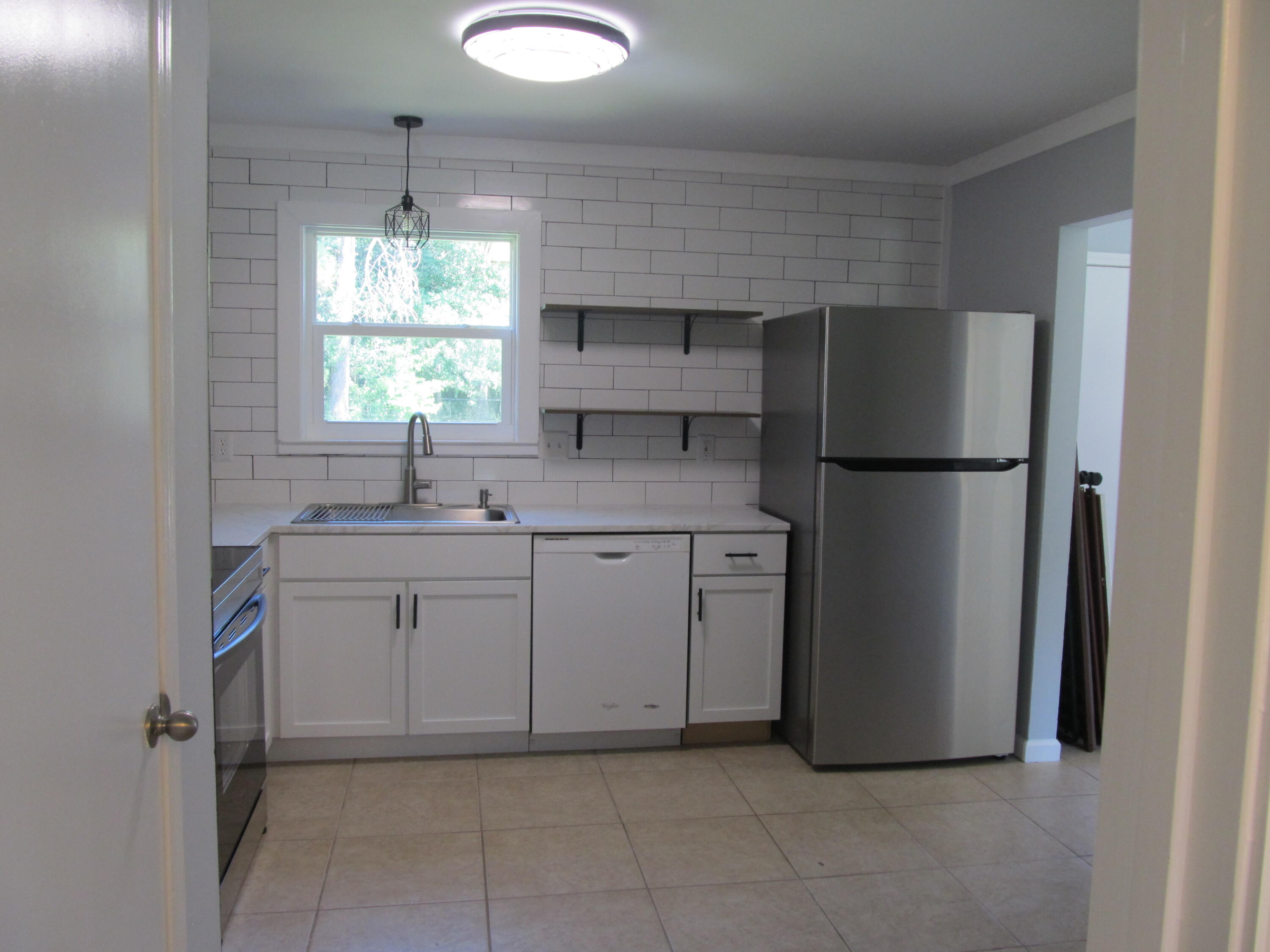 WOODRIDGE MANOR UNIT 1 - Residential