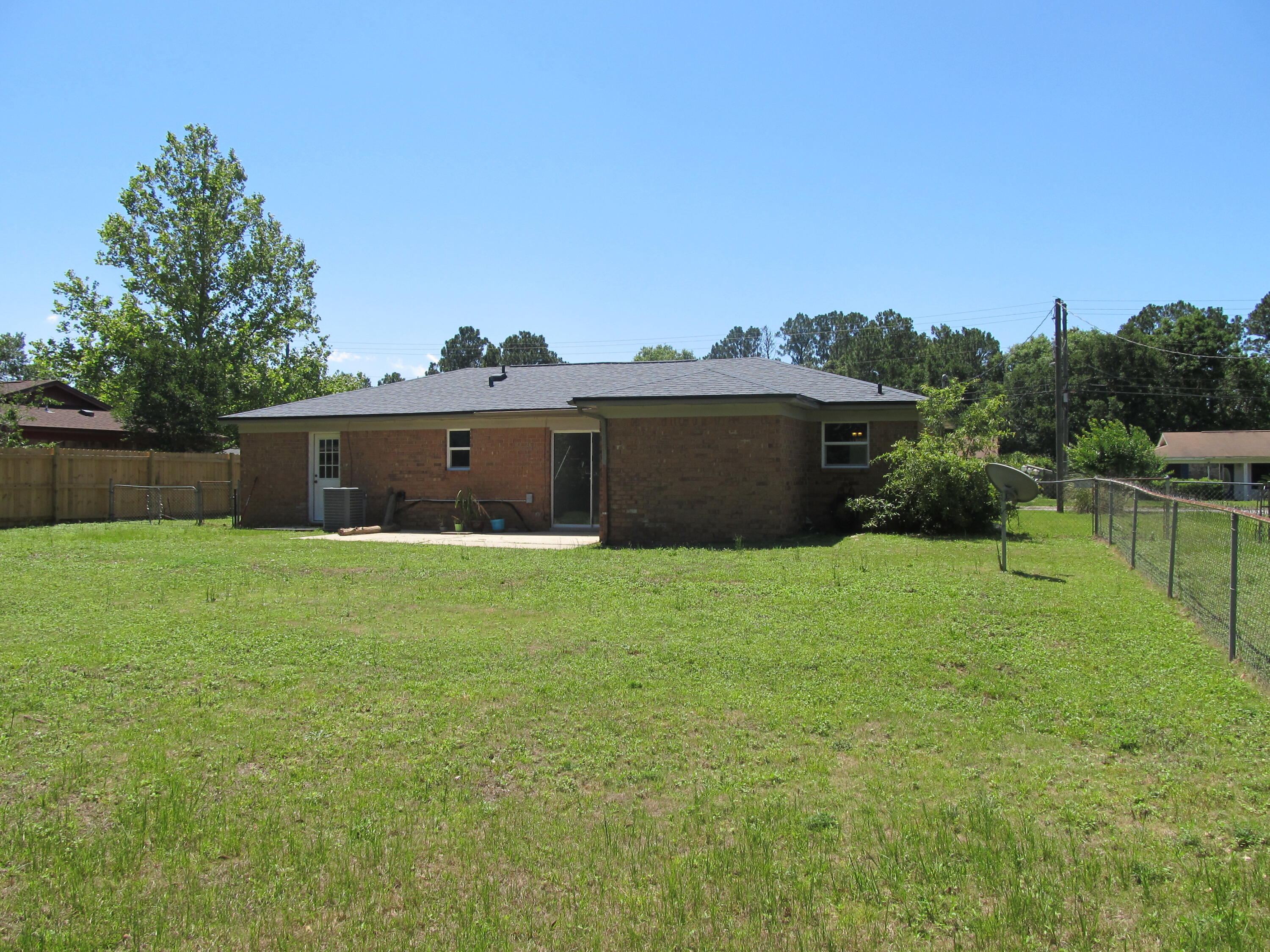 WOODRIDGE MANOR UNIT 1 - Residential