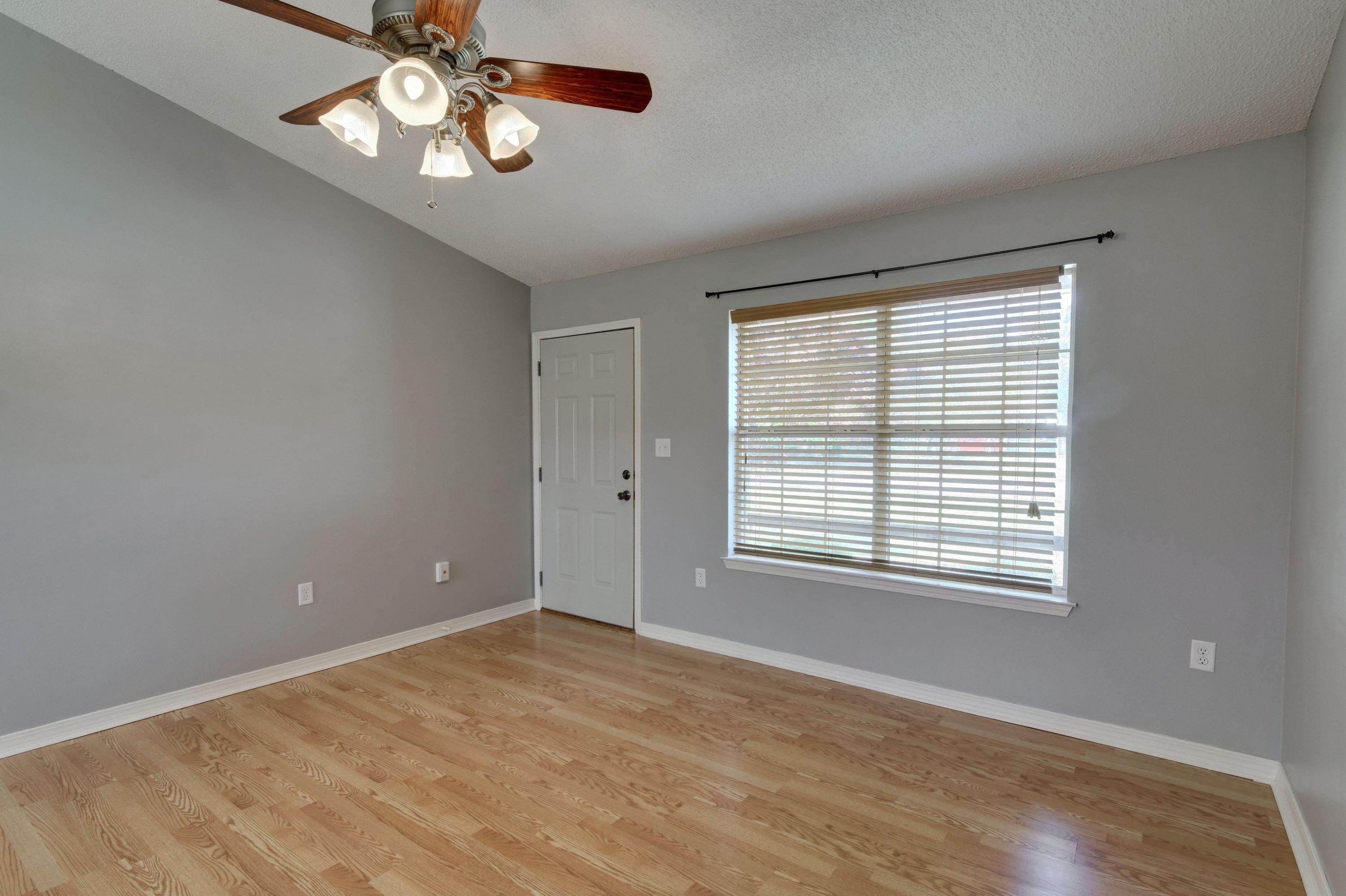 EAST BAY RIVER ESTATES 2ND ADDN - Residential