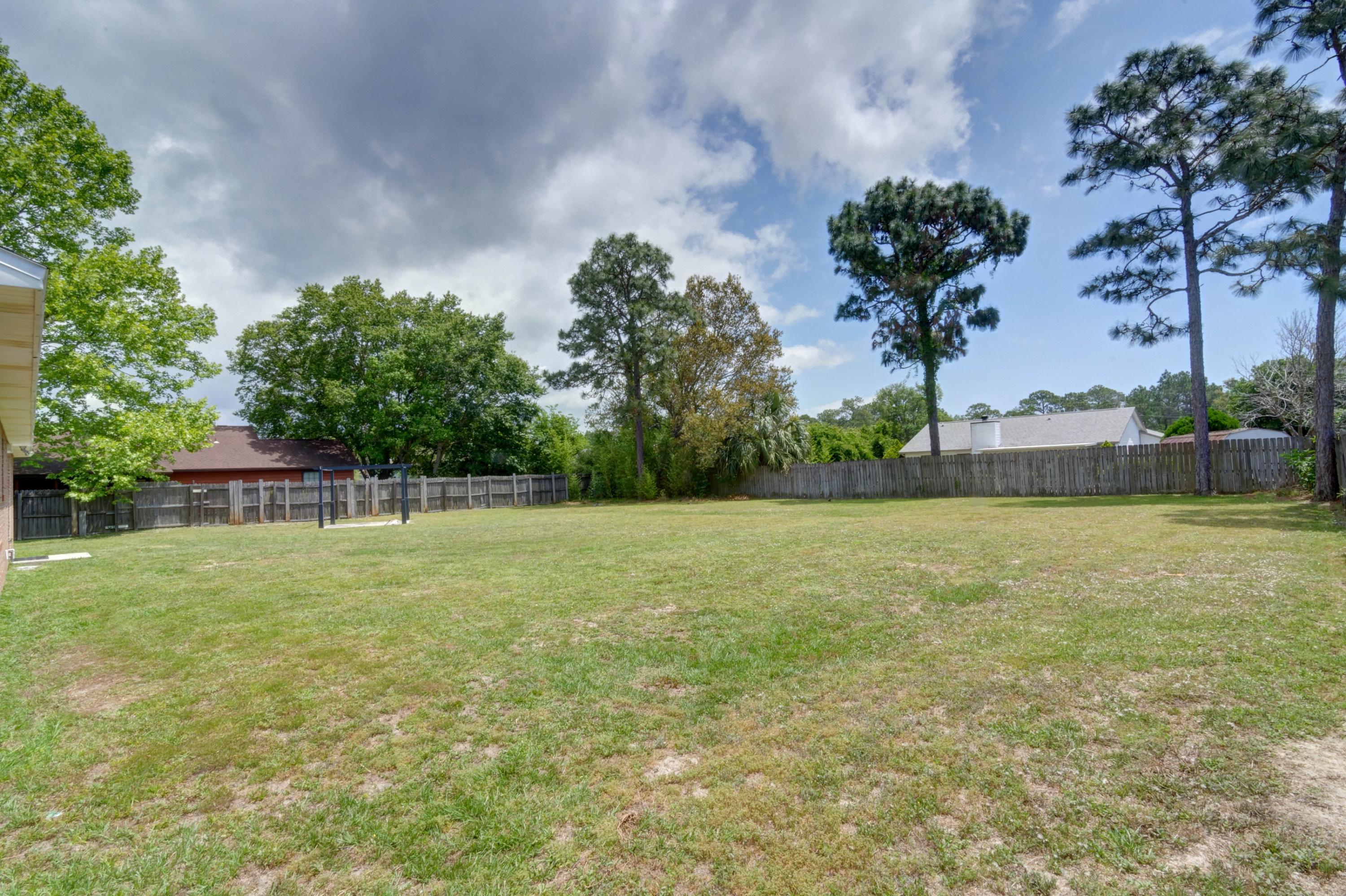 EAST BAY RIVER ESTATES 2ND ADDN - Residential