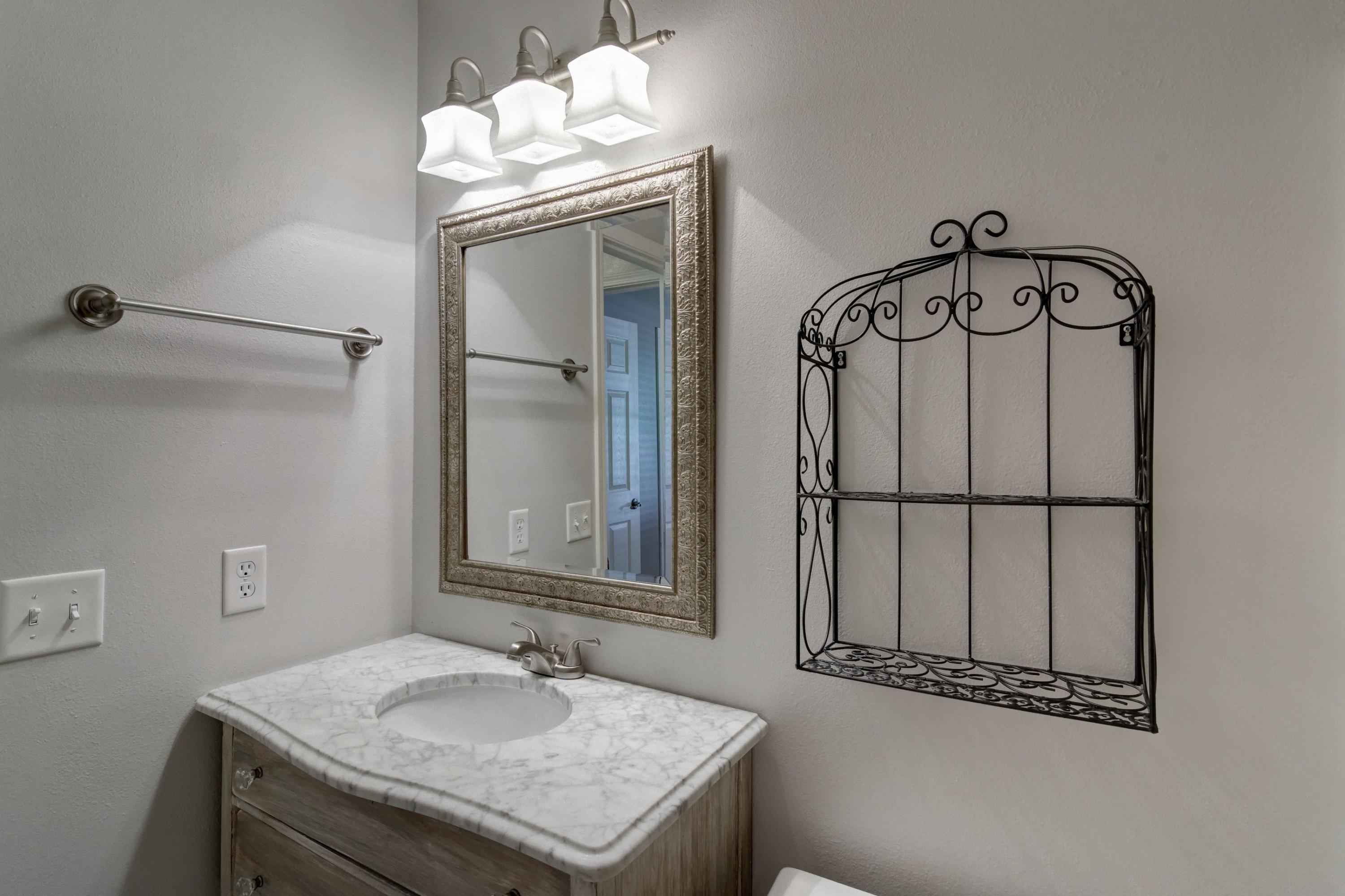 EAST BAY RIVER ESTATES 2ND ADDN - Residential