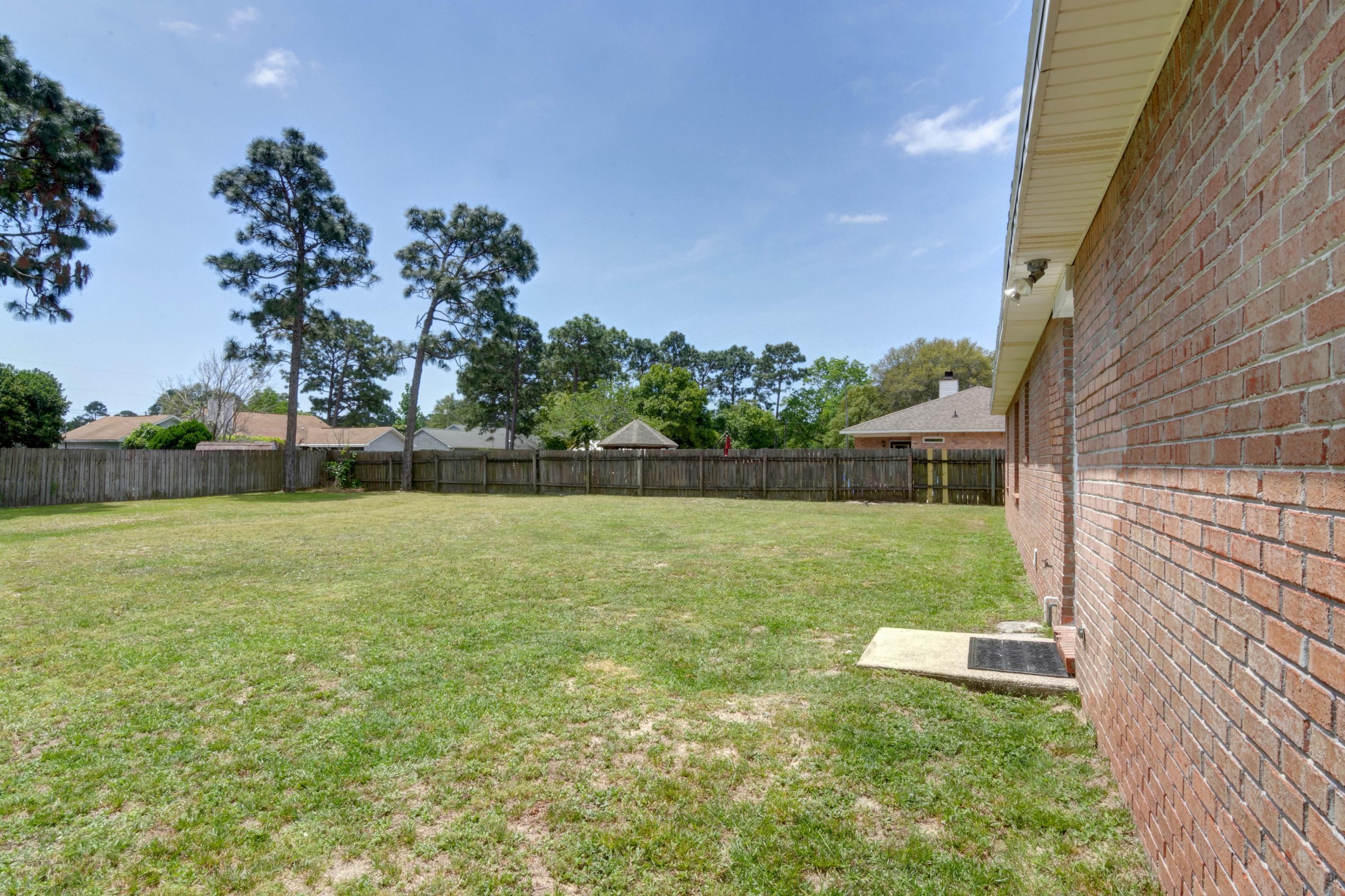 EAST BAY RIVER ESTATES 2ND ADDN - Residential