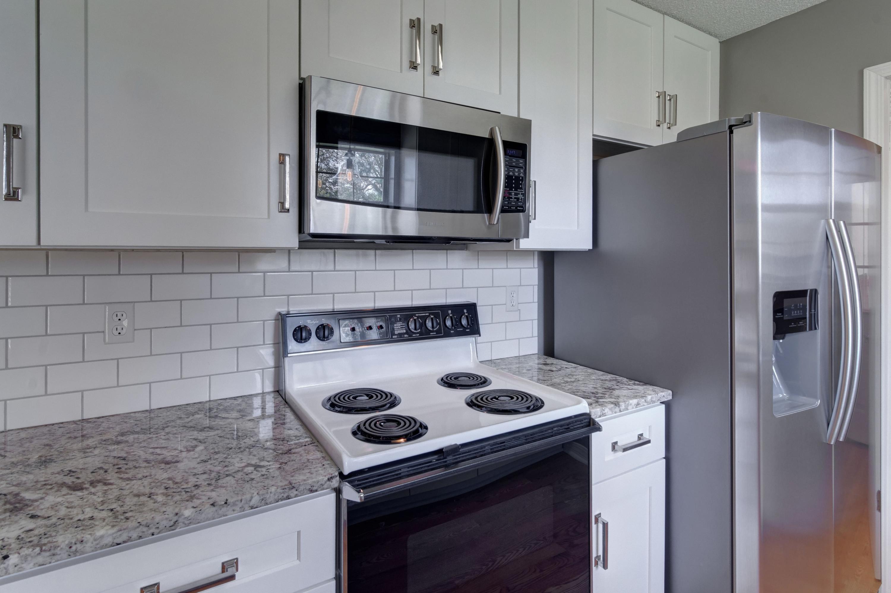 EAST BAY RIVER ESTATES 2ND ADDN - Residential