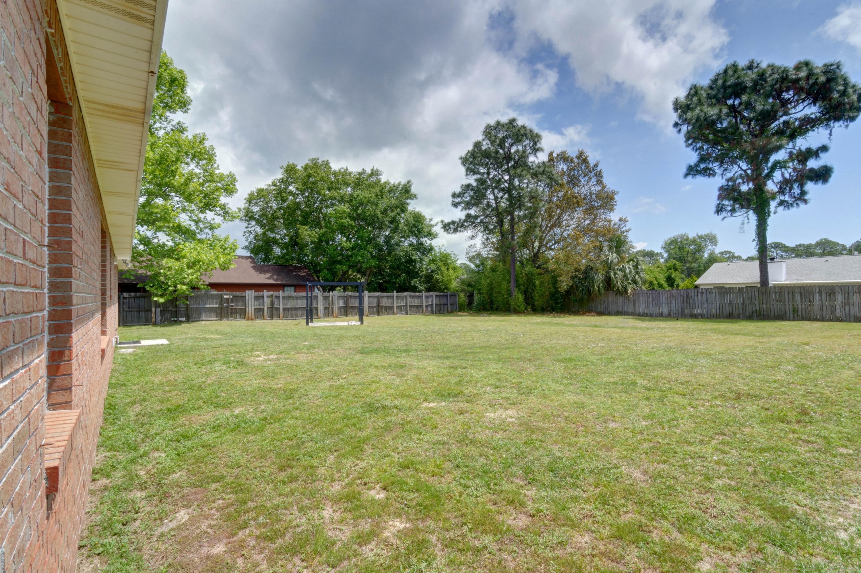 EAST BAY RIVER ESTATES 2ND ADDN - Residential