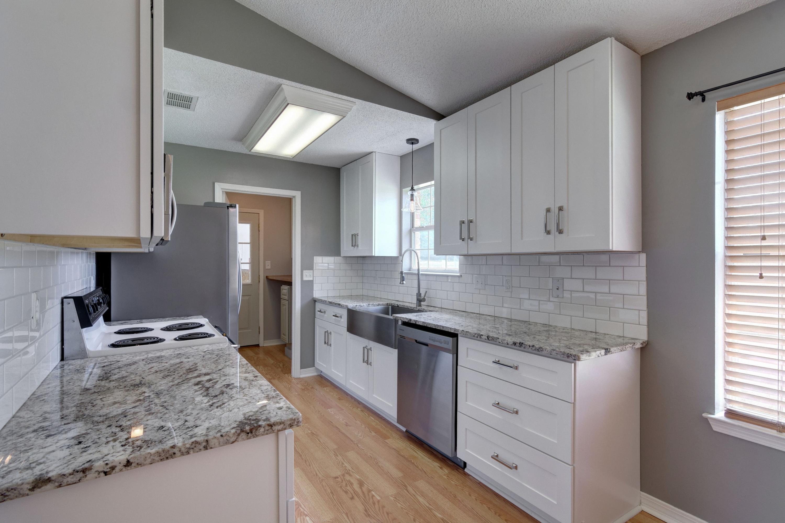 EAST BAY RIVER ESTATES 2ND ADDN - Residential