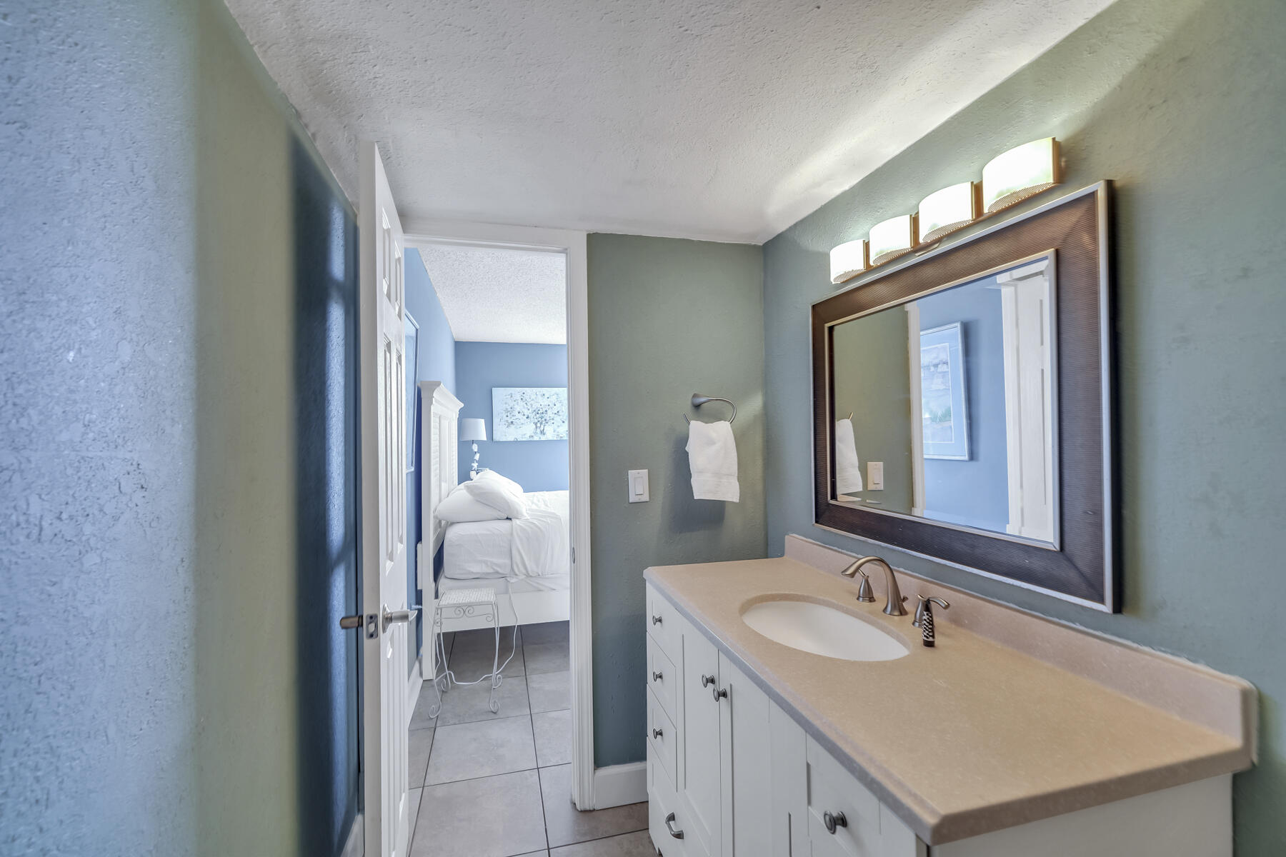 DOLPHIN POINT CONDO - Residential