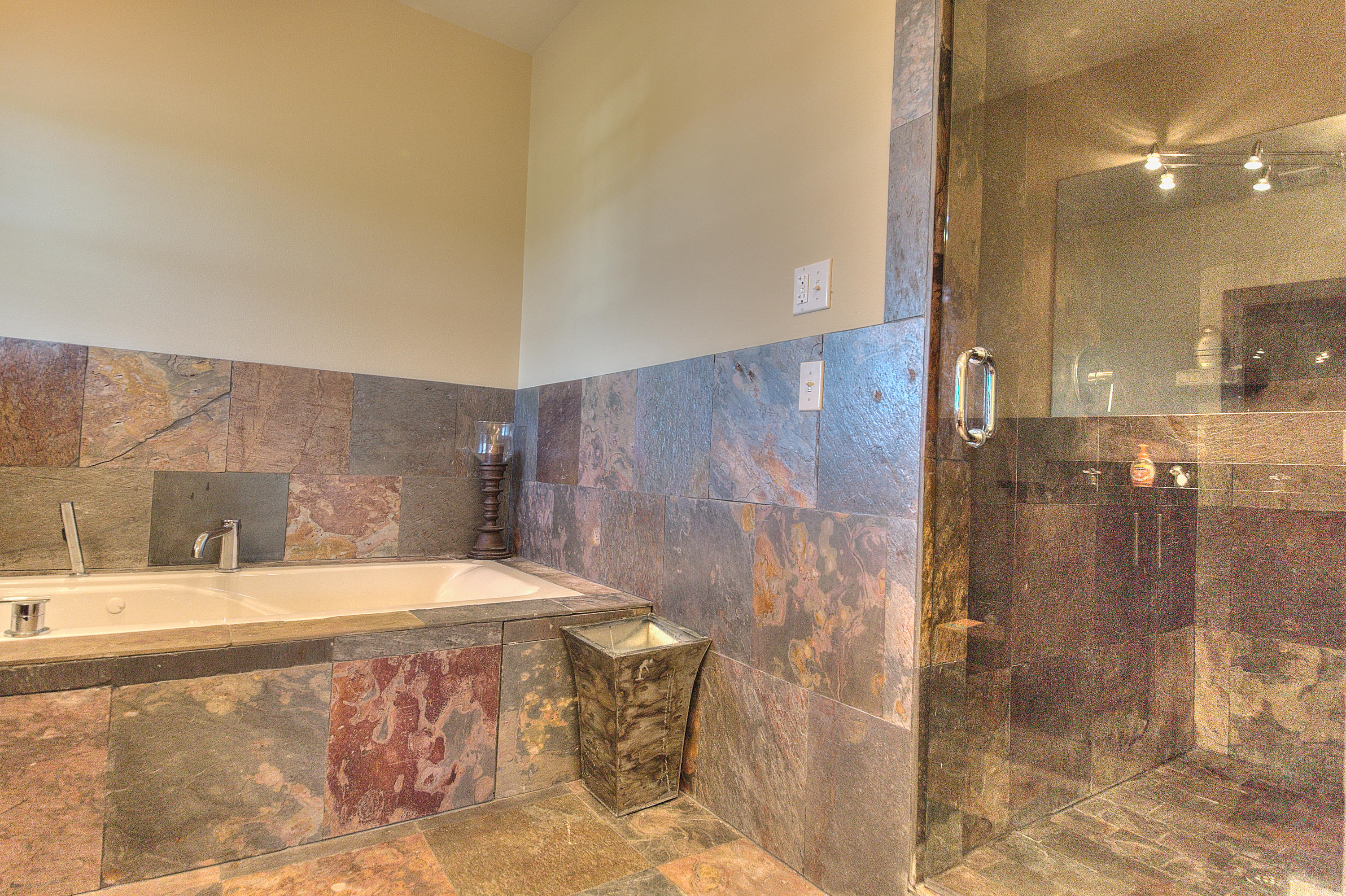 TURTLE COVE AT LAKE POWELL - Residential