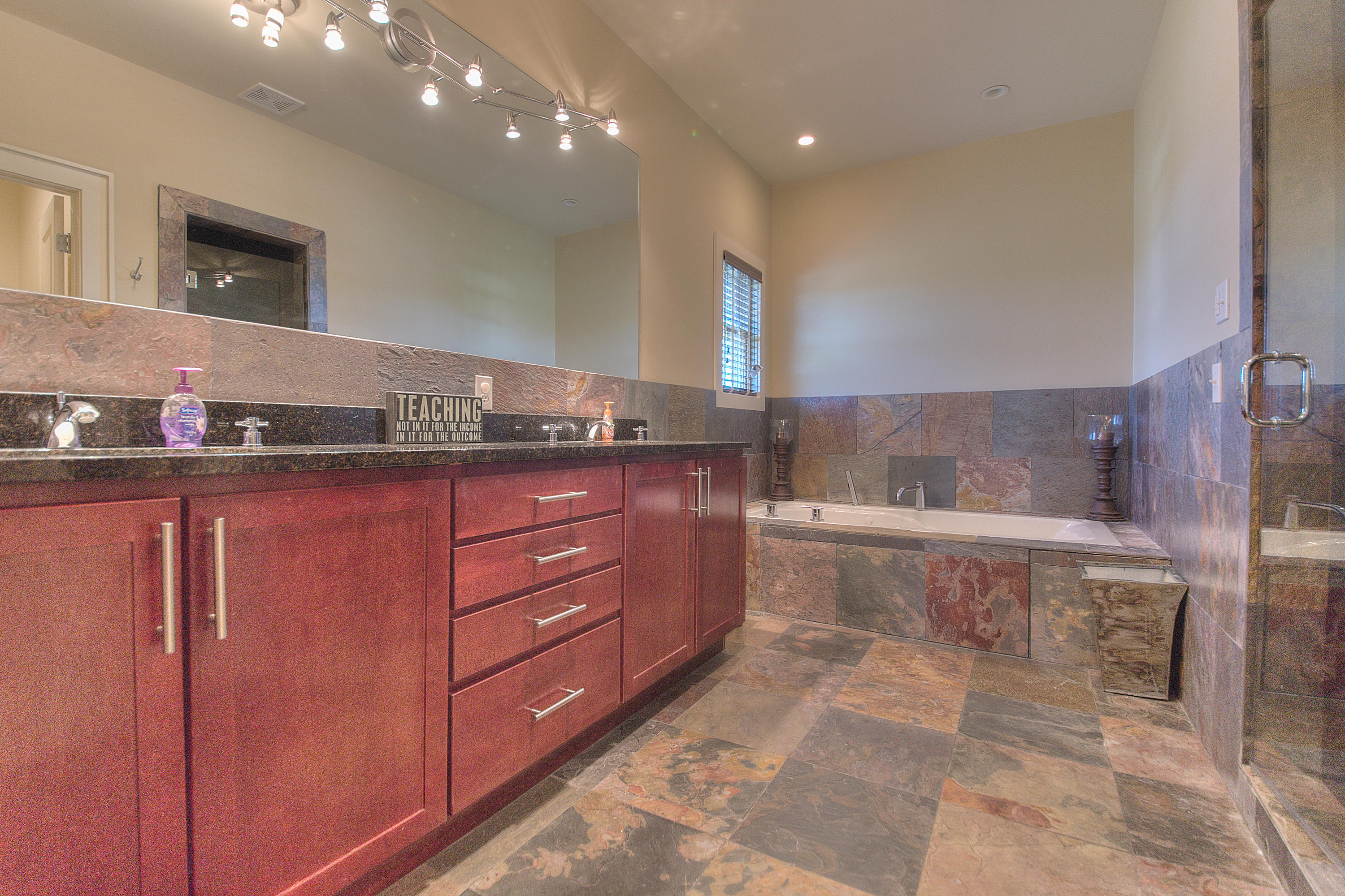 TURTLE COVE AT LAKE POWELL - Residential