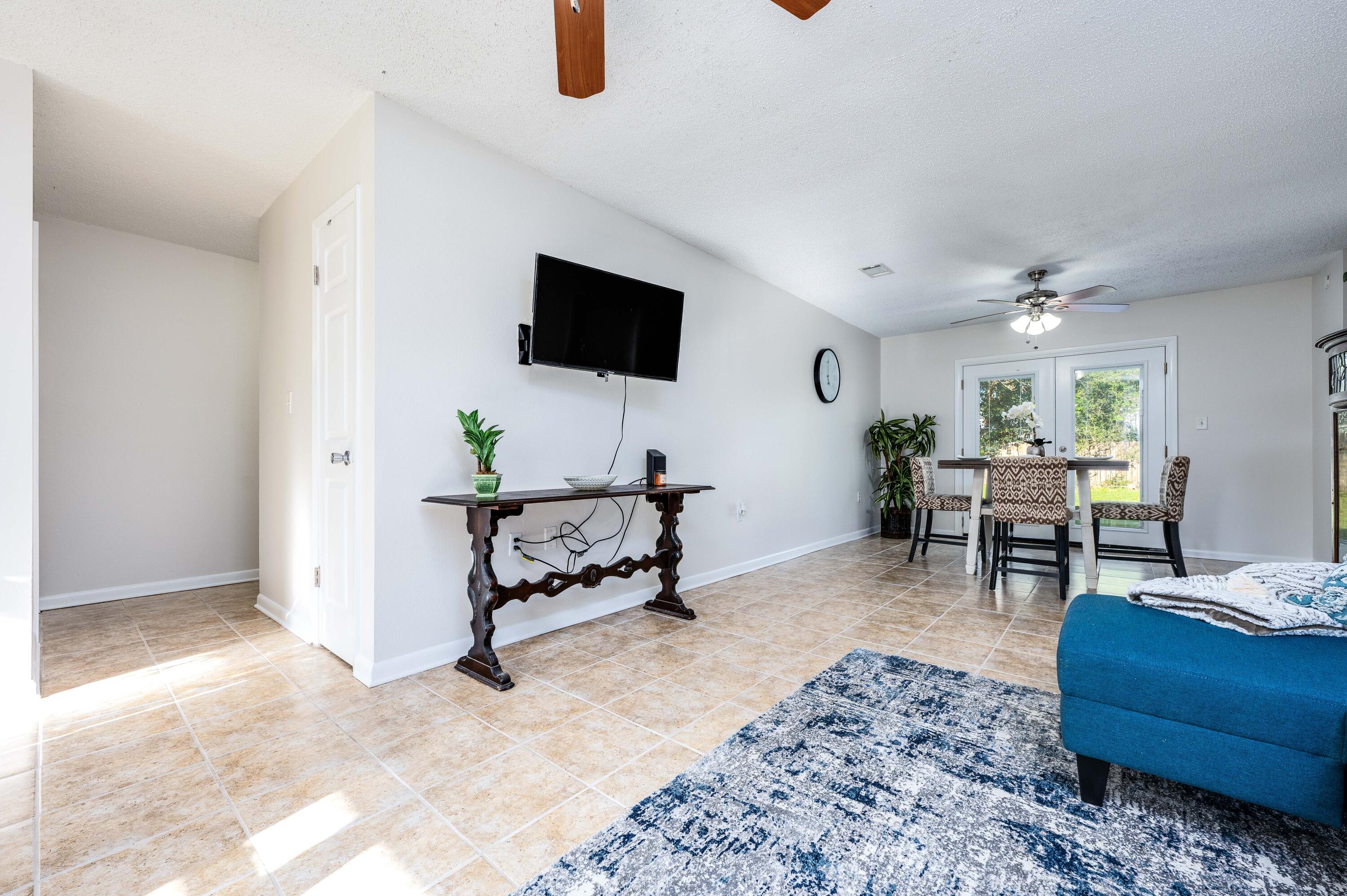 PINE MEADOWS - Residential