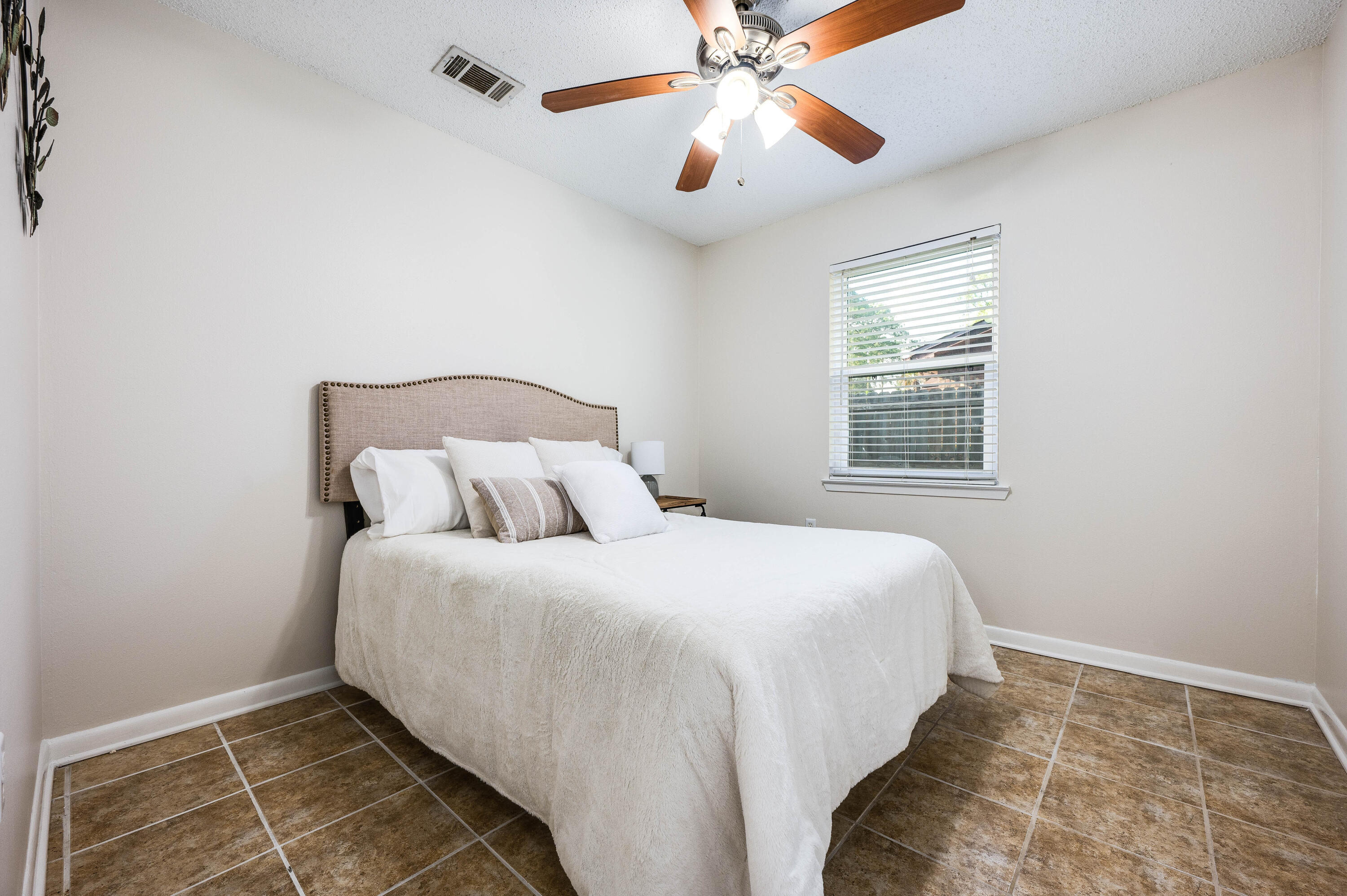 PINE MEADOWS - Residential