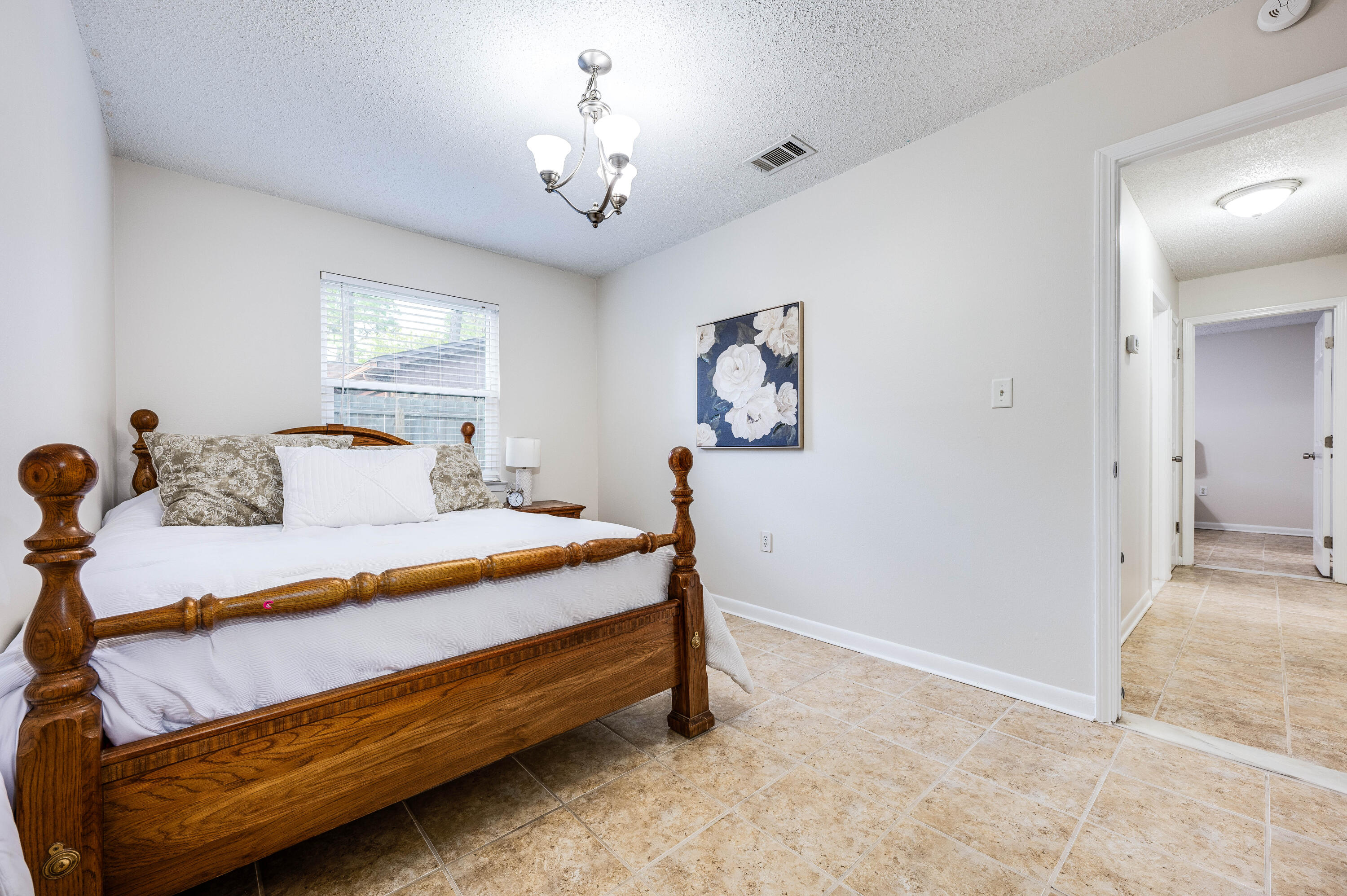 PINE MEADOWS - Residential