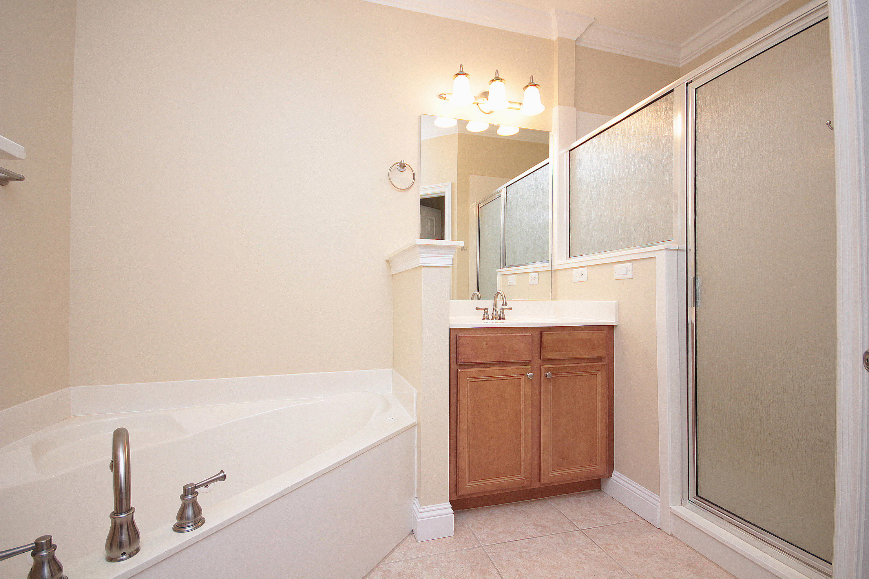 WALTON OAKS TOWNHOMES - Residential