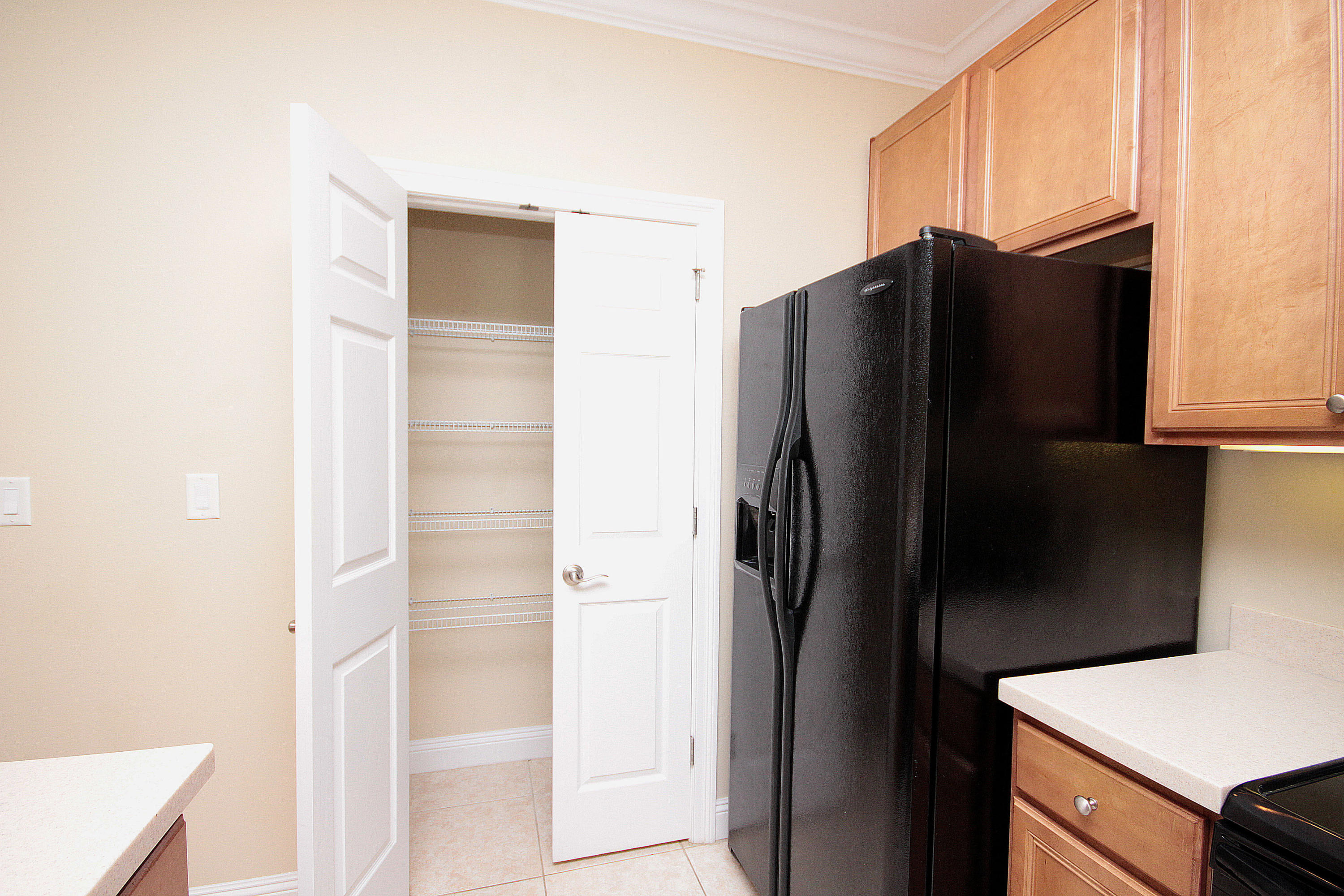 WALTON OAKS TOWNHOMES - Residential