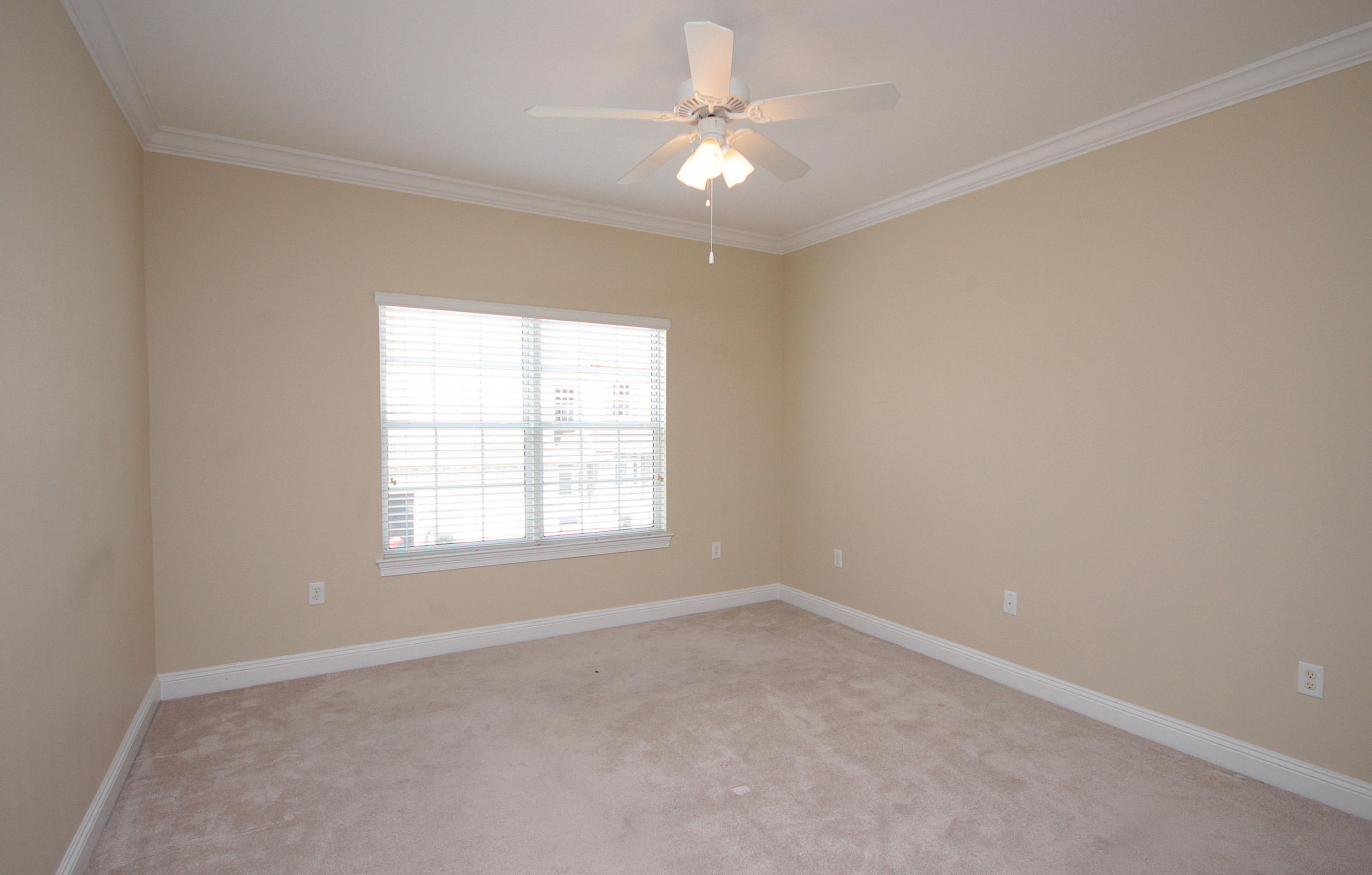 WALTON OAKS TOWNHOMES - Residential