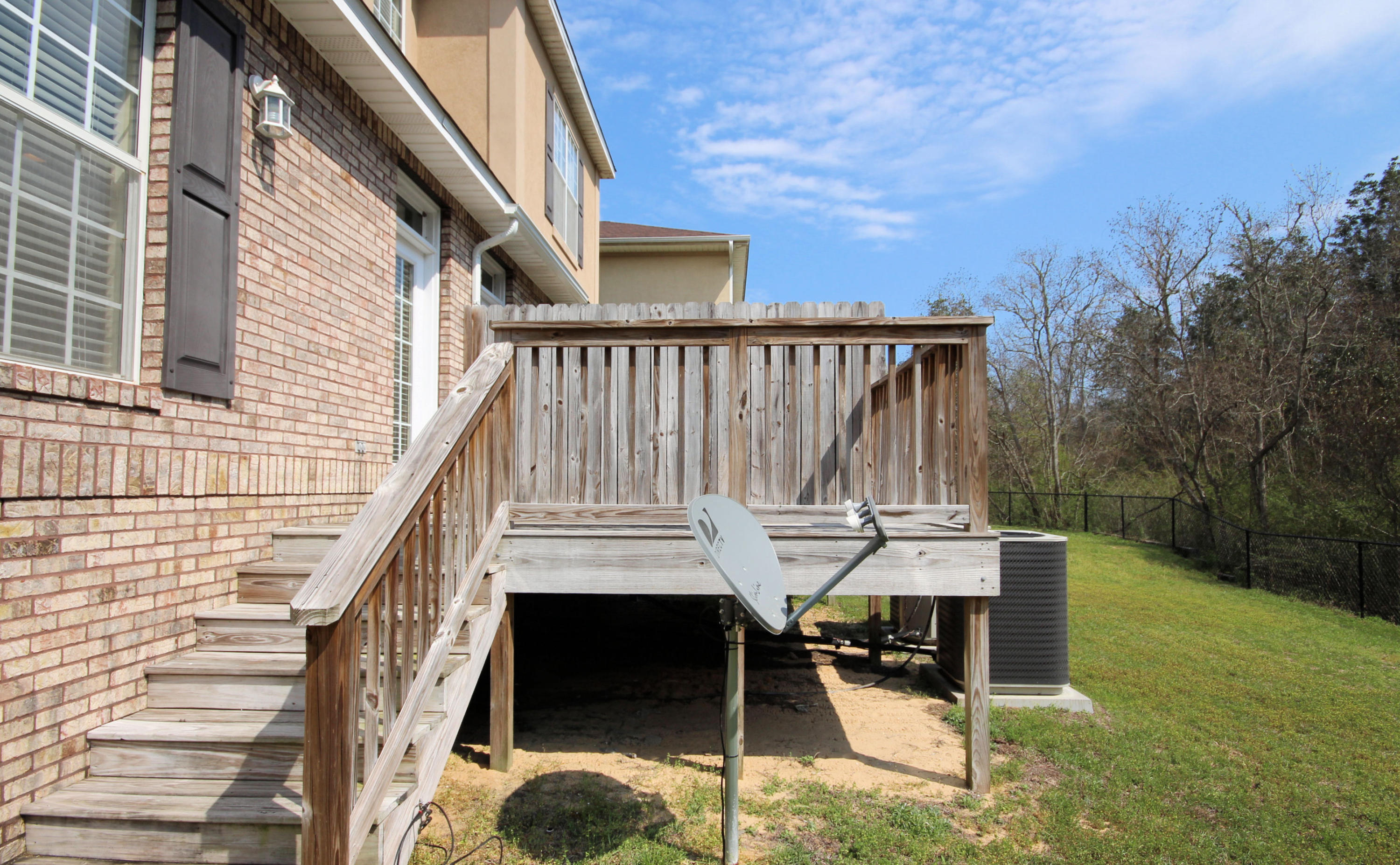 WALTON OAKS TOWNHOMES - Residential