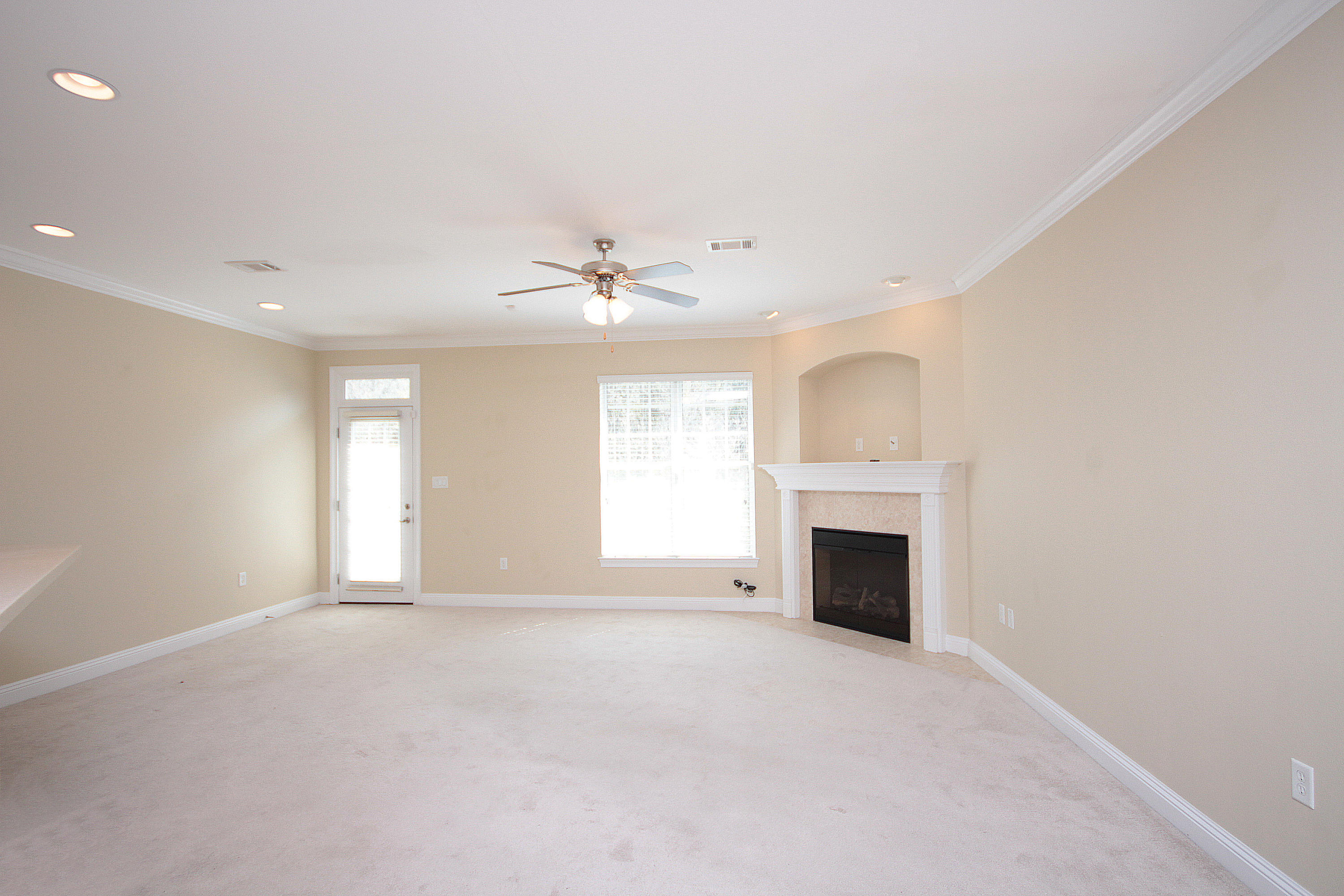 WALTON OAKS TOWNHOMES - Residential