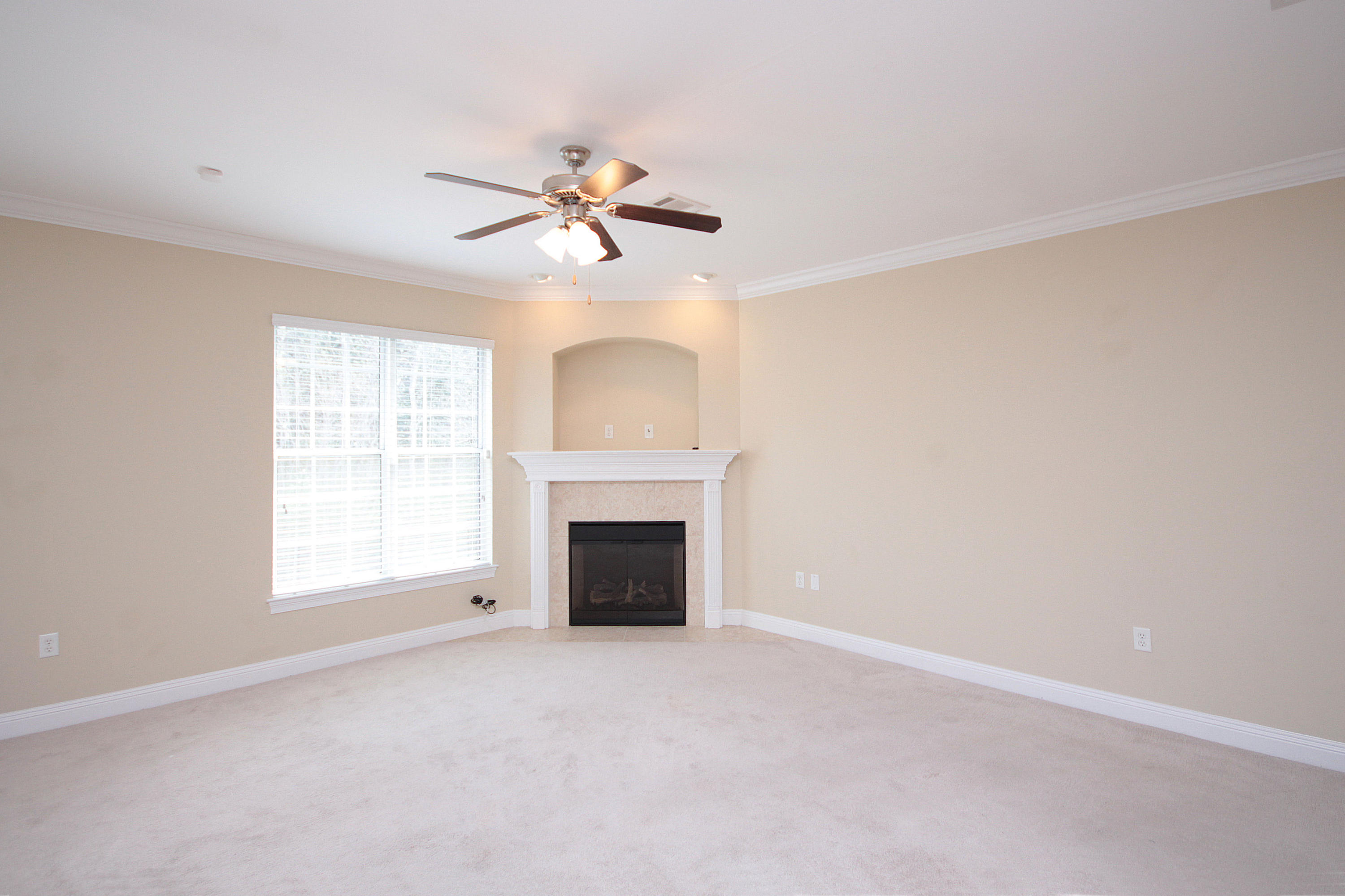 WALTON OAKS TOWNHOMES - Residential