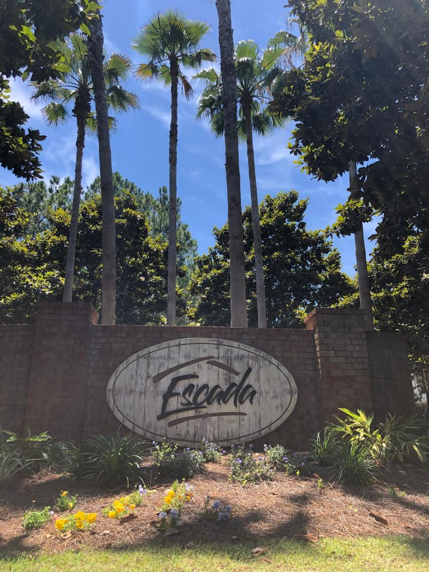 Large townhome in great neighborhood, Escada. Best price for 3 beds and 2 baths with bonus loft. Loft makes a great home or office, den or fourth bedroom. Quiet location close to 30A, Ascension Sacred Heart hospital, Grand Boulevard and short distance to Butler elementary. Short drive or bike ride to beach.