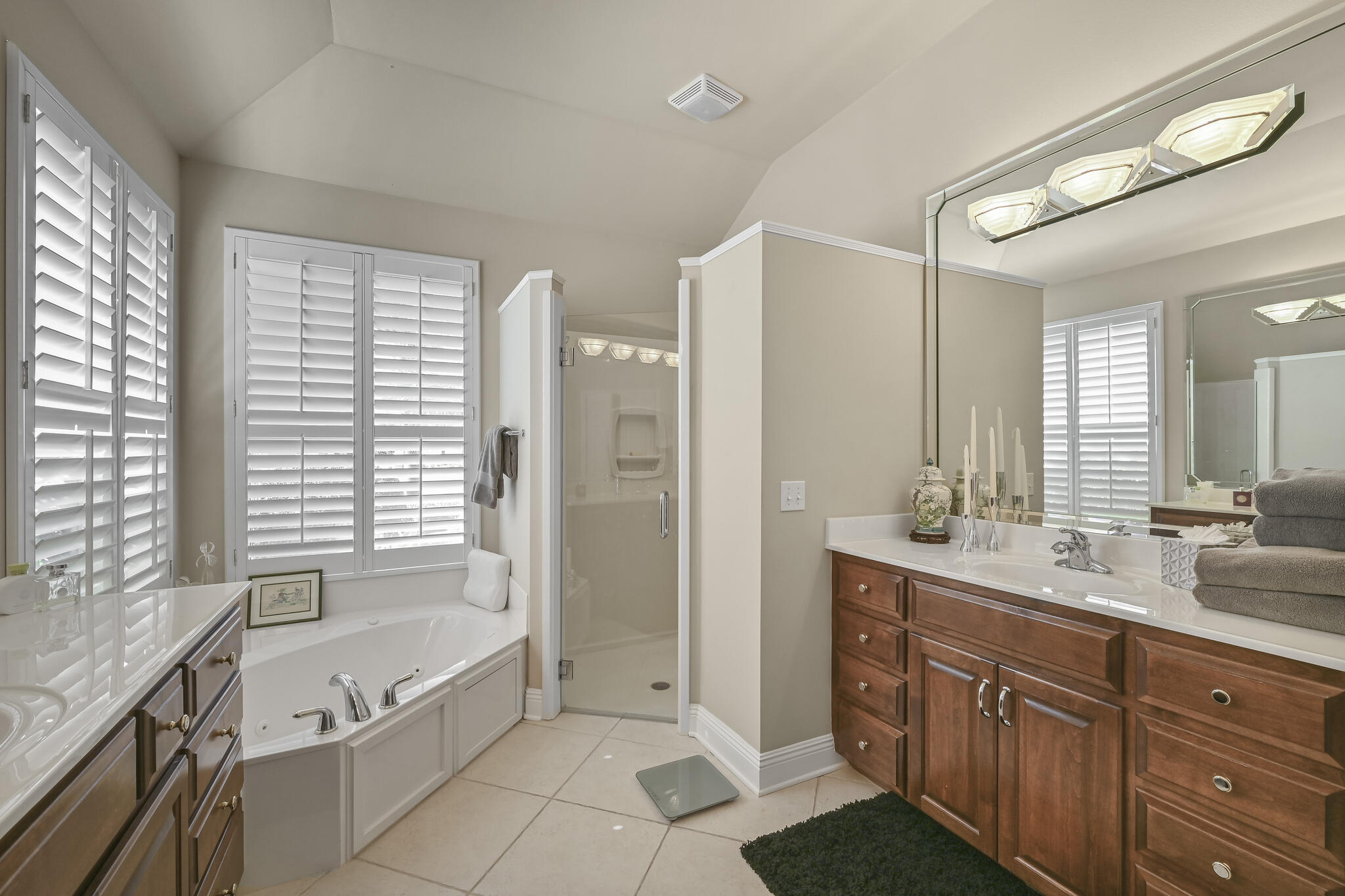 AVALON BEACH ESTATES - Residential