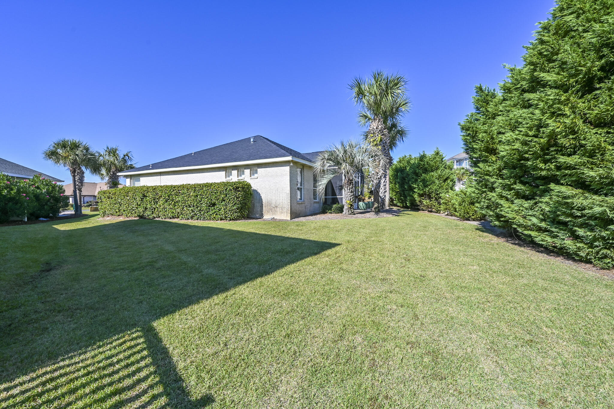 AVALON BEACH ESTATES - Residential