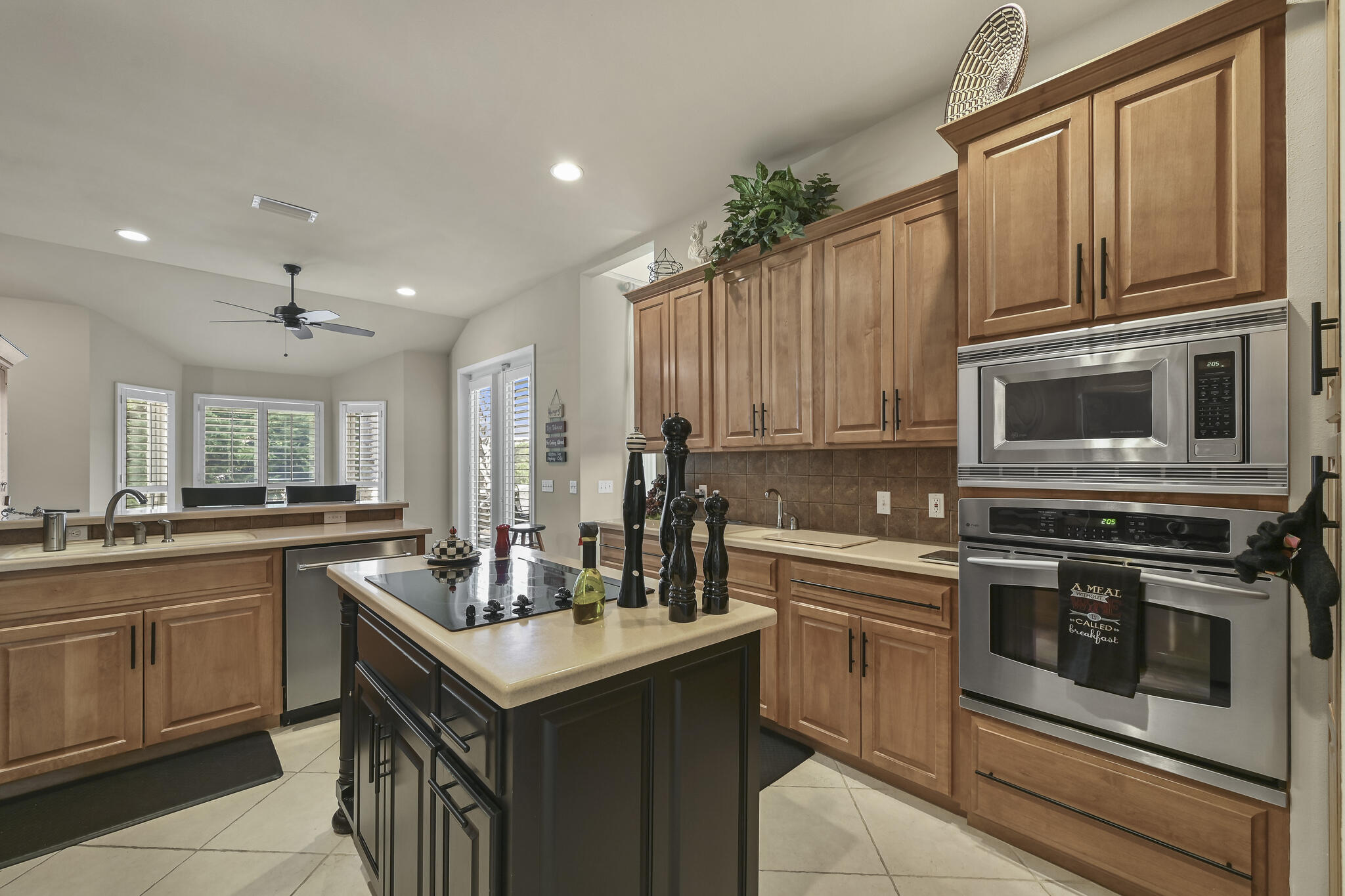 AVALON BEACH ESTATES - Residential