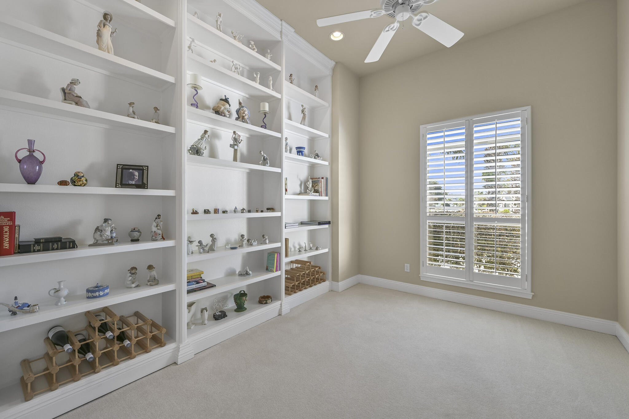 AVALON BEACH ESTATES - Residential