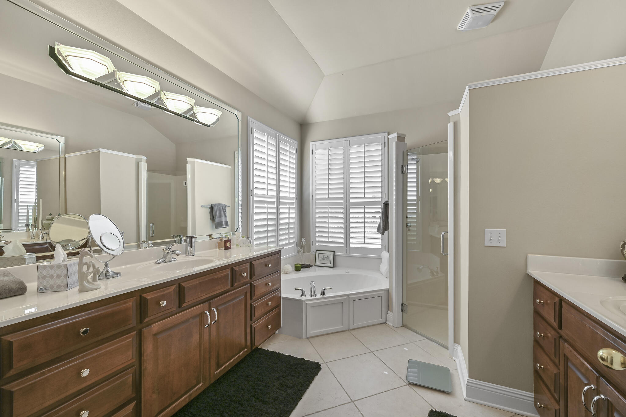 AVALON BEACH ESTATES - Residential