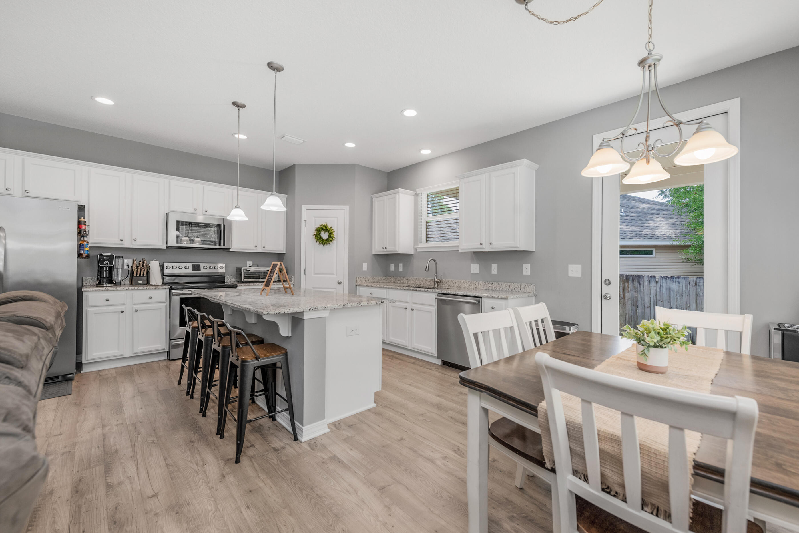 HERITAGE MANOR - Residential